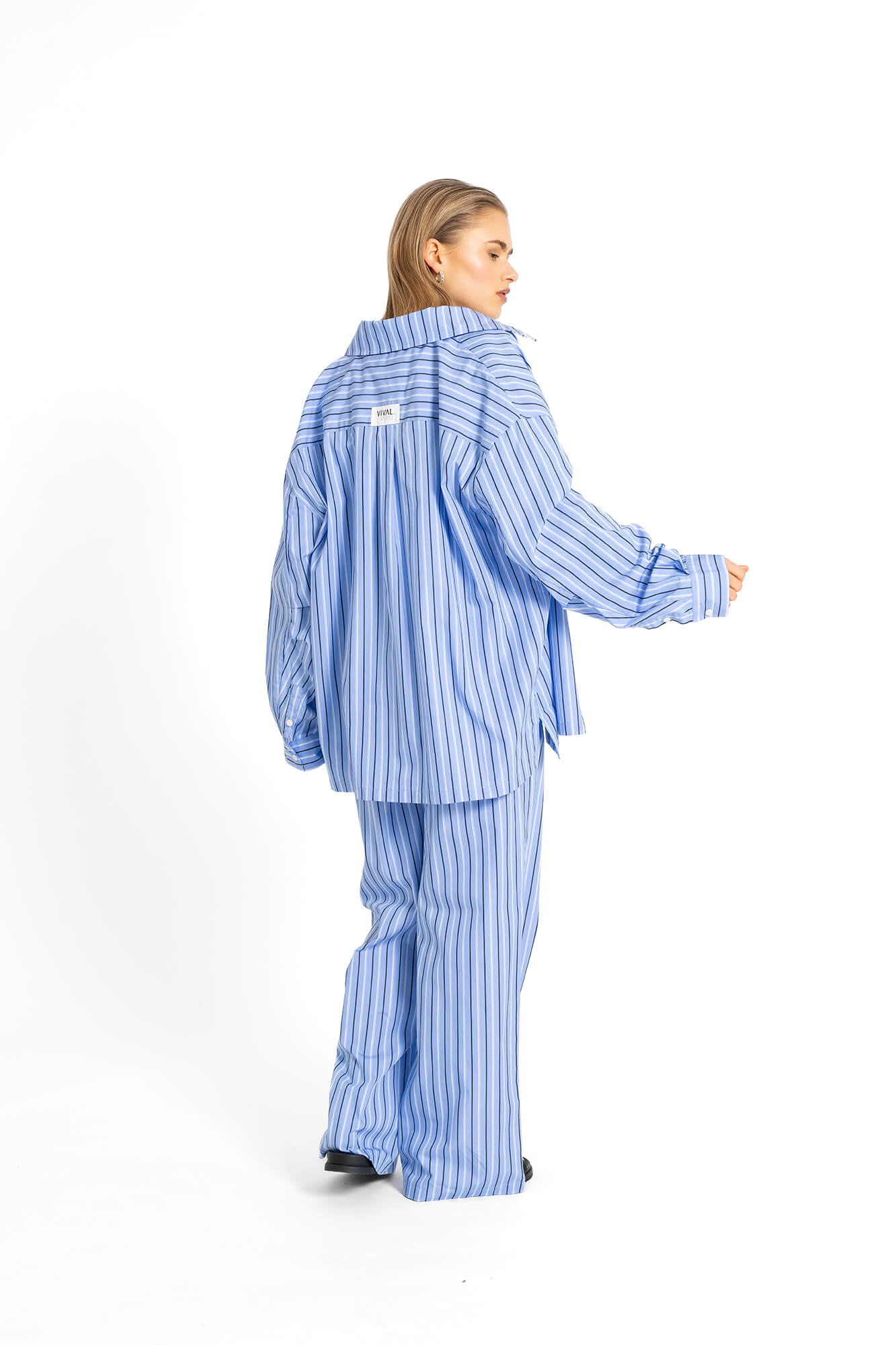 Bluse Viky in Blau by VIVAL.STUDIO