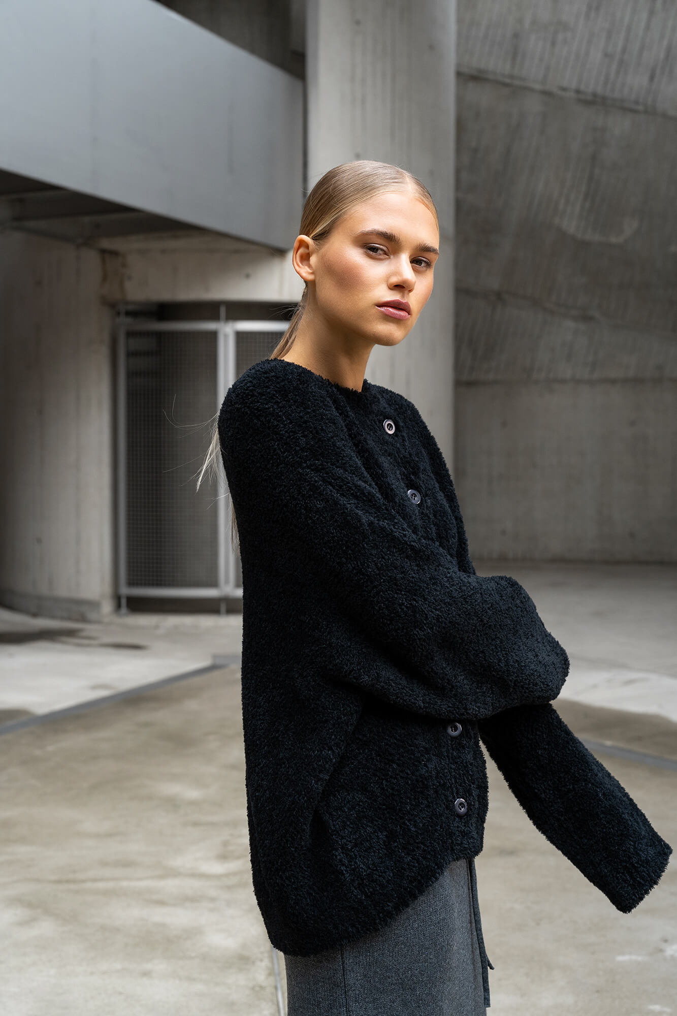 Cardigan Michi in schwarz by VIVAL.STUDIO