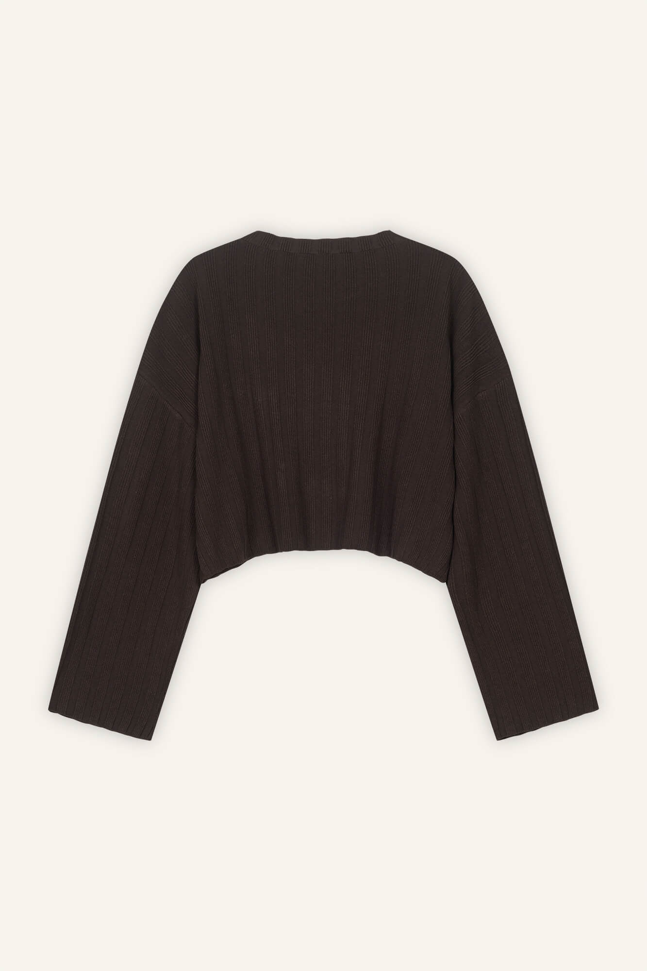 Cropped Langarmshirt Romy in Dunkelbraun von hinten by VIVAL.STUDIO