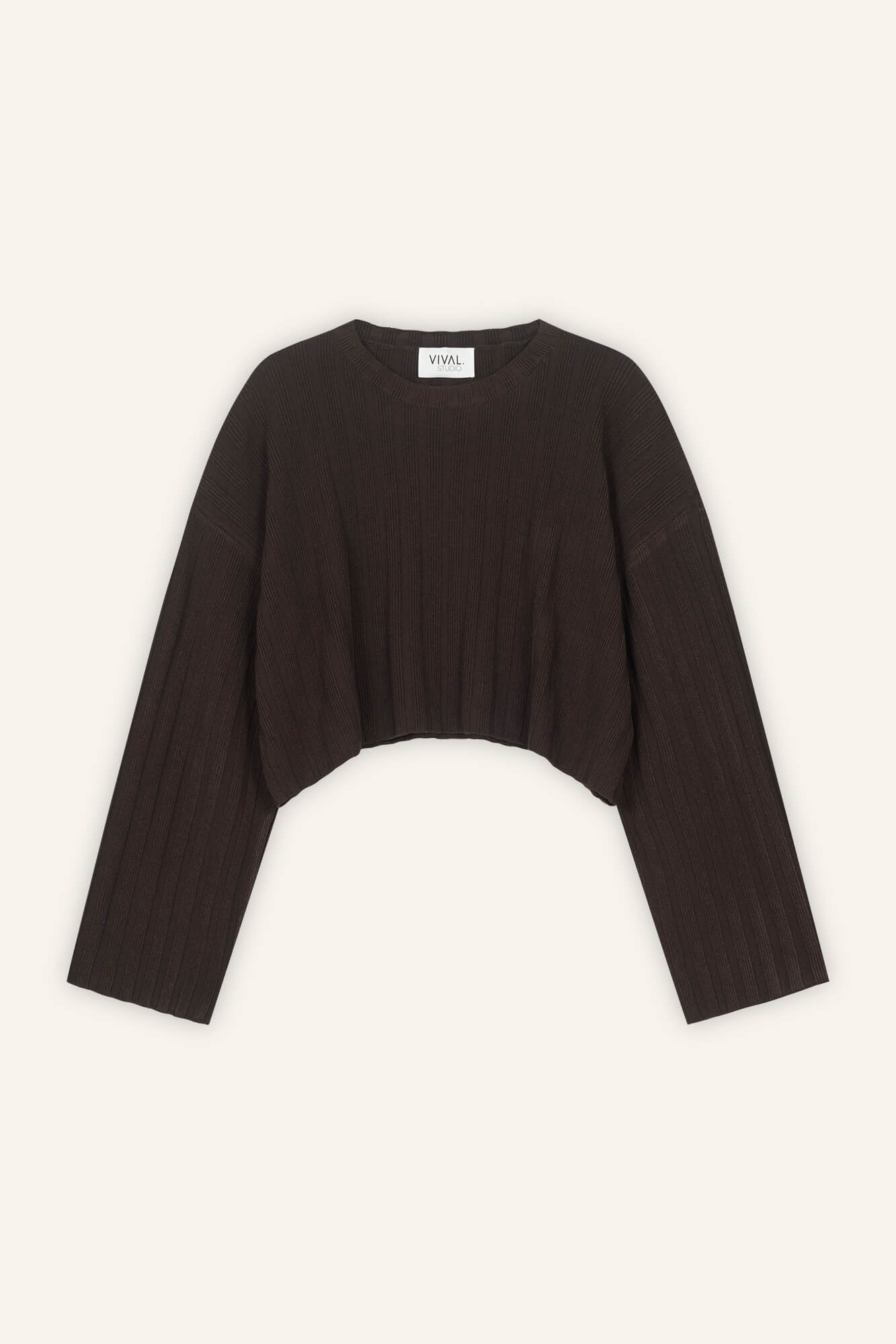 Cropped Langarmshirt Romy in Dunkelbraun von vorne by VIVAL.STUDIO