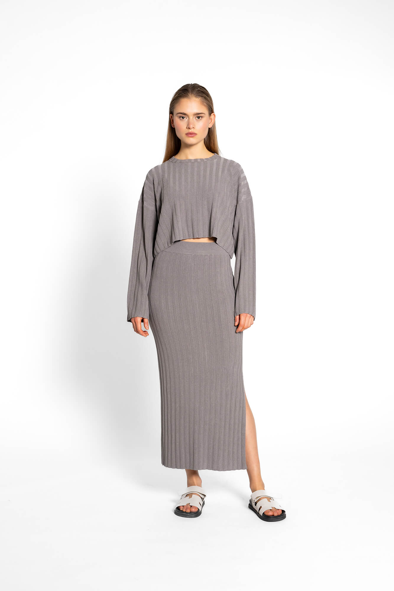 Cropped Langarmshirt Romy in grau by VIVAL.STUDIO