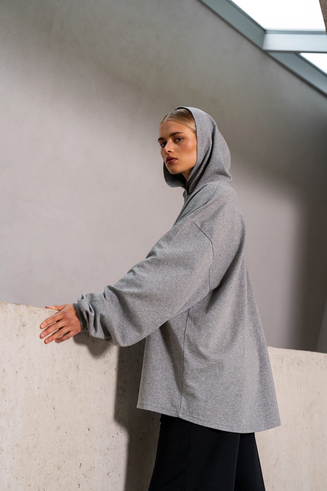 Hoodie Sue in graumelange by VIVAL.STUDIO