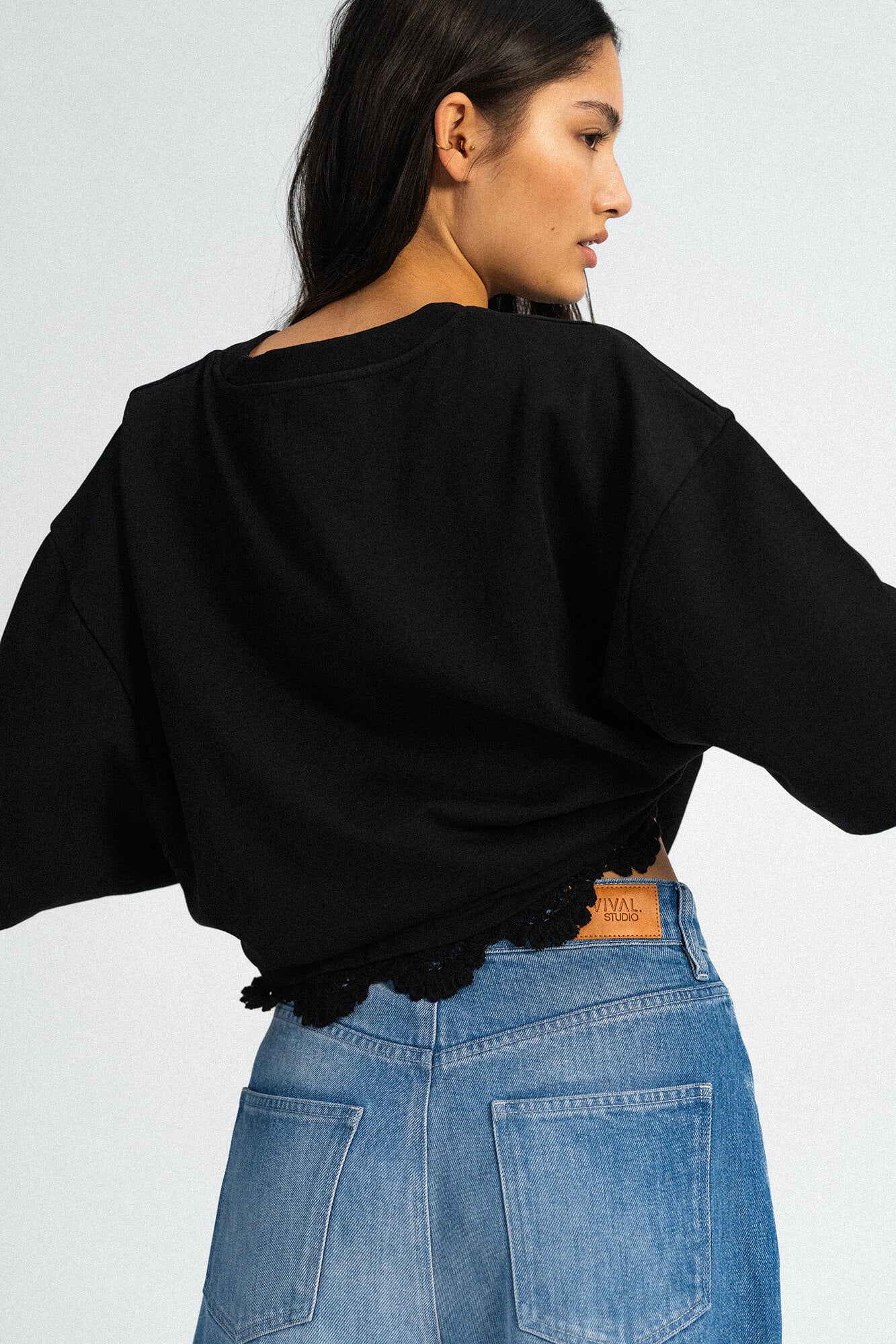 Hose Jale in Blau von hinten by VIVAL.STUDIO