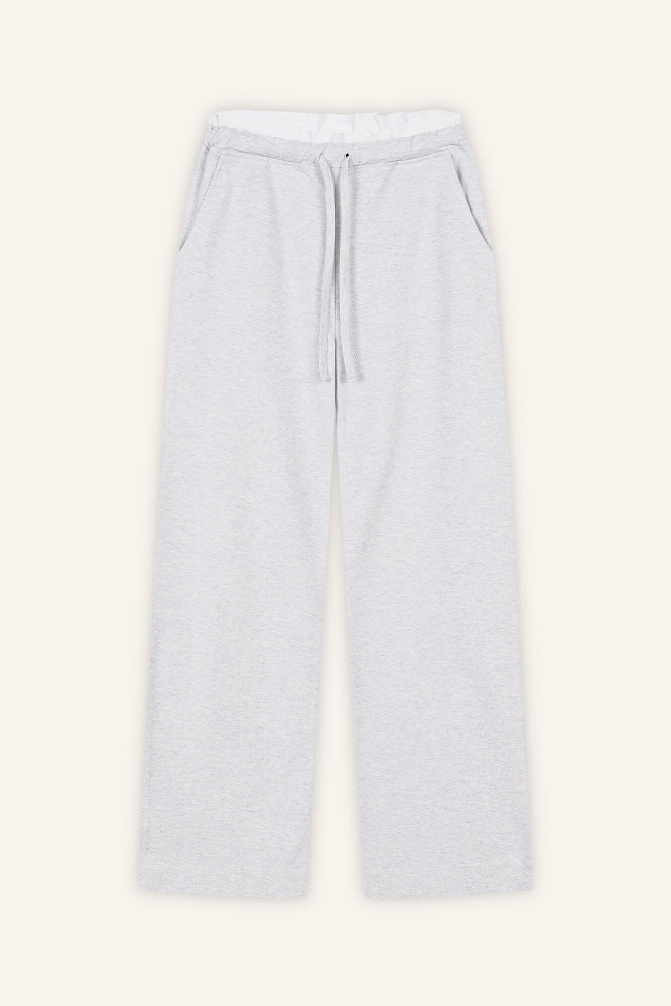 Hose Pat in Hellgrau Melange von vorne by VIVAL.STUDIO