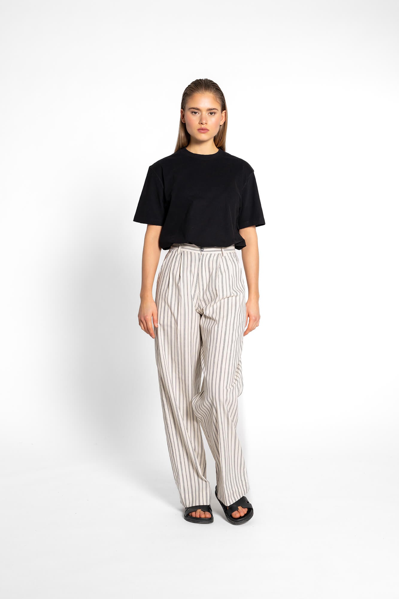 Hose Elin in Creme Schwarz by VIVAL.STUDIO