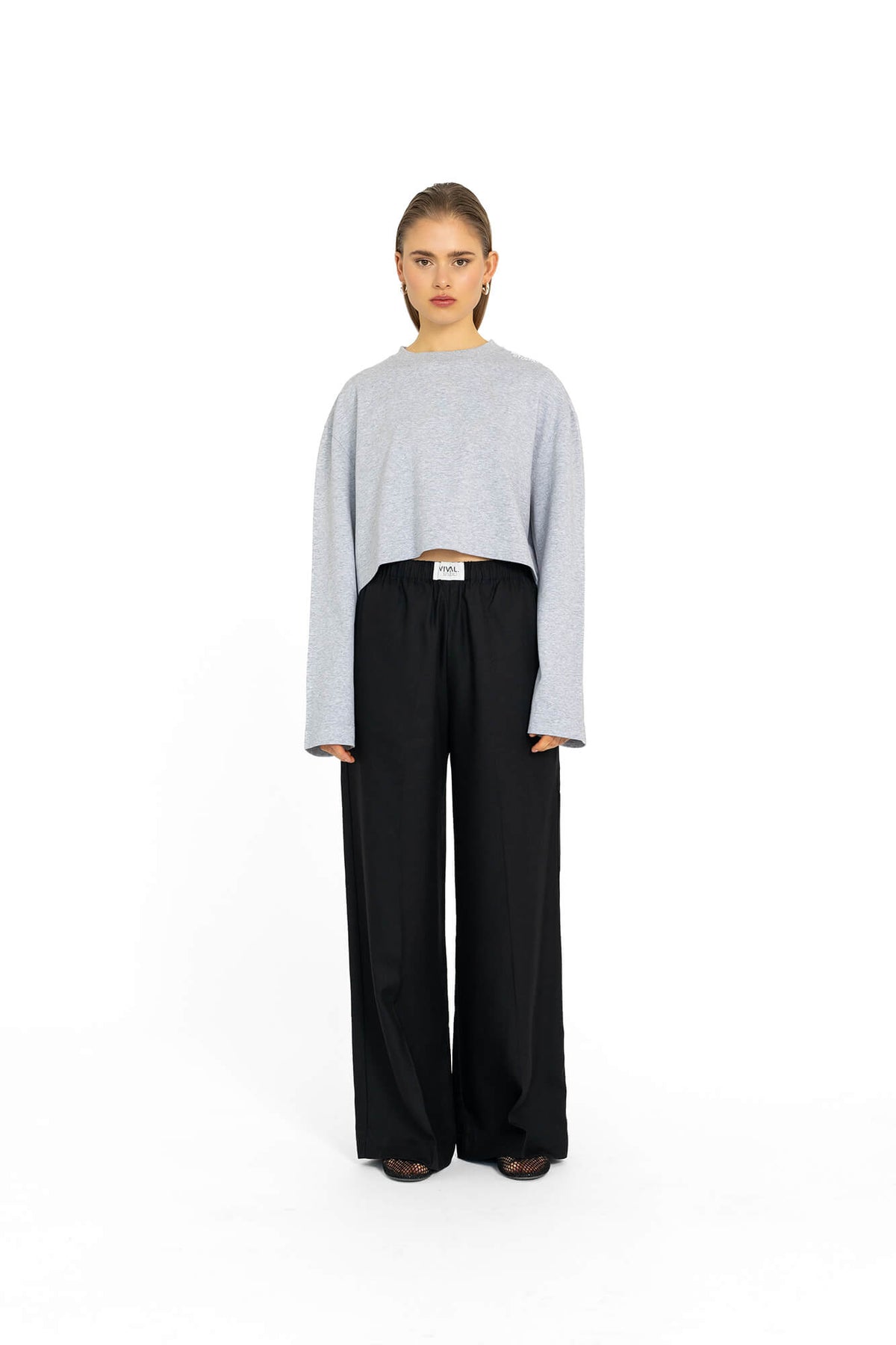 Hose Hana in Schwarz by VIVAL.STUDIO