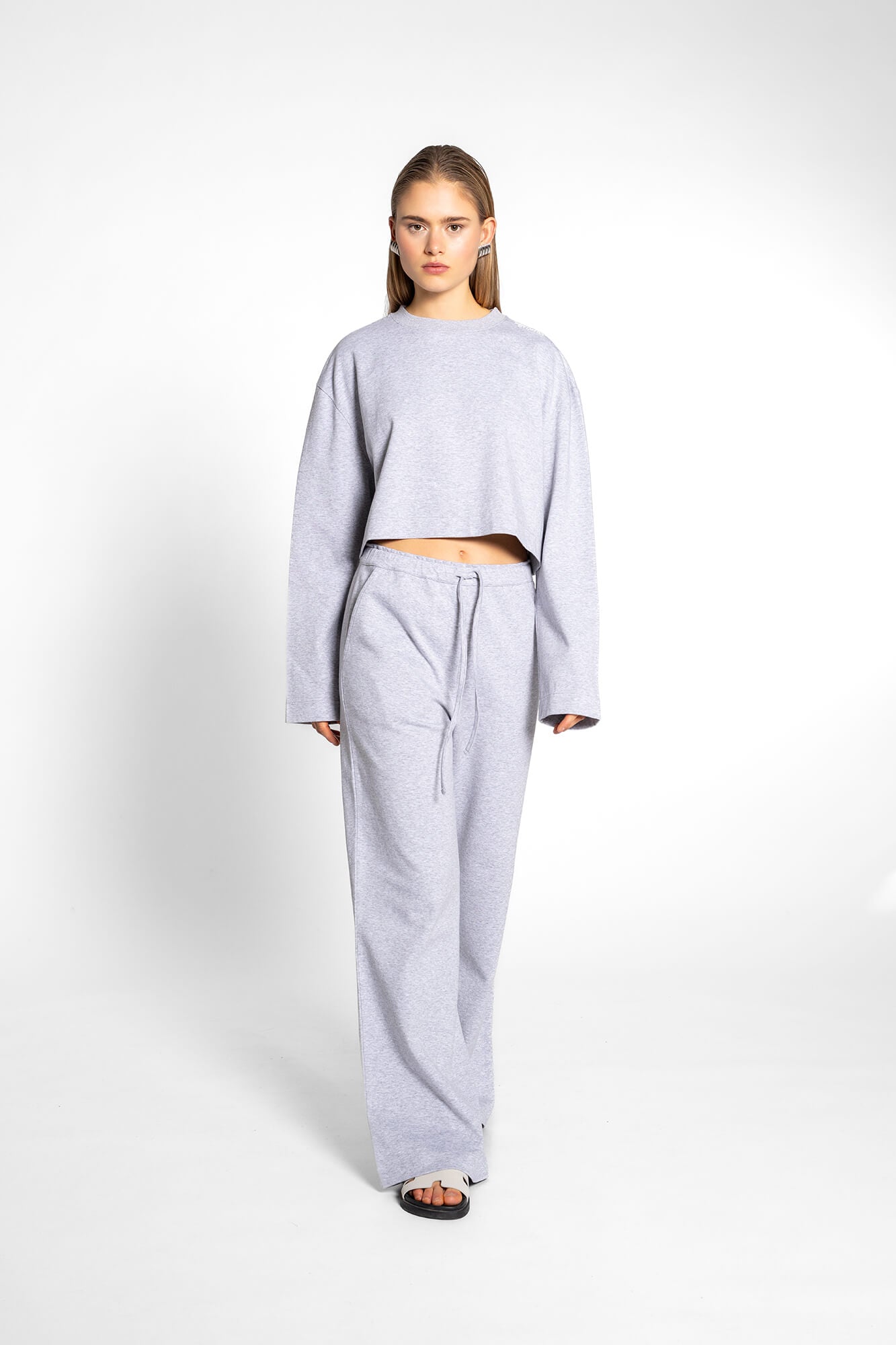 Hose Sue in Hellgrau Melange by VIVAL.STUDIO