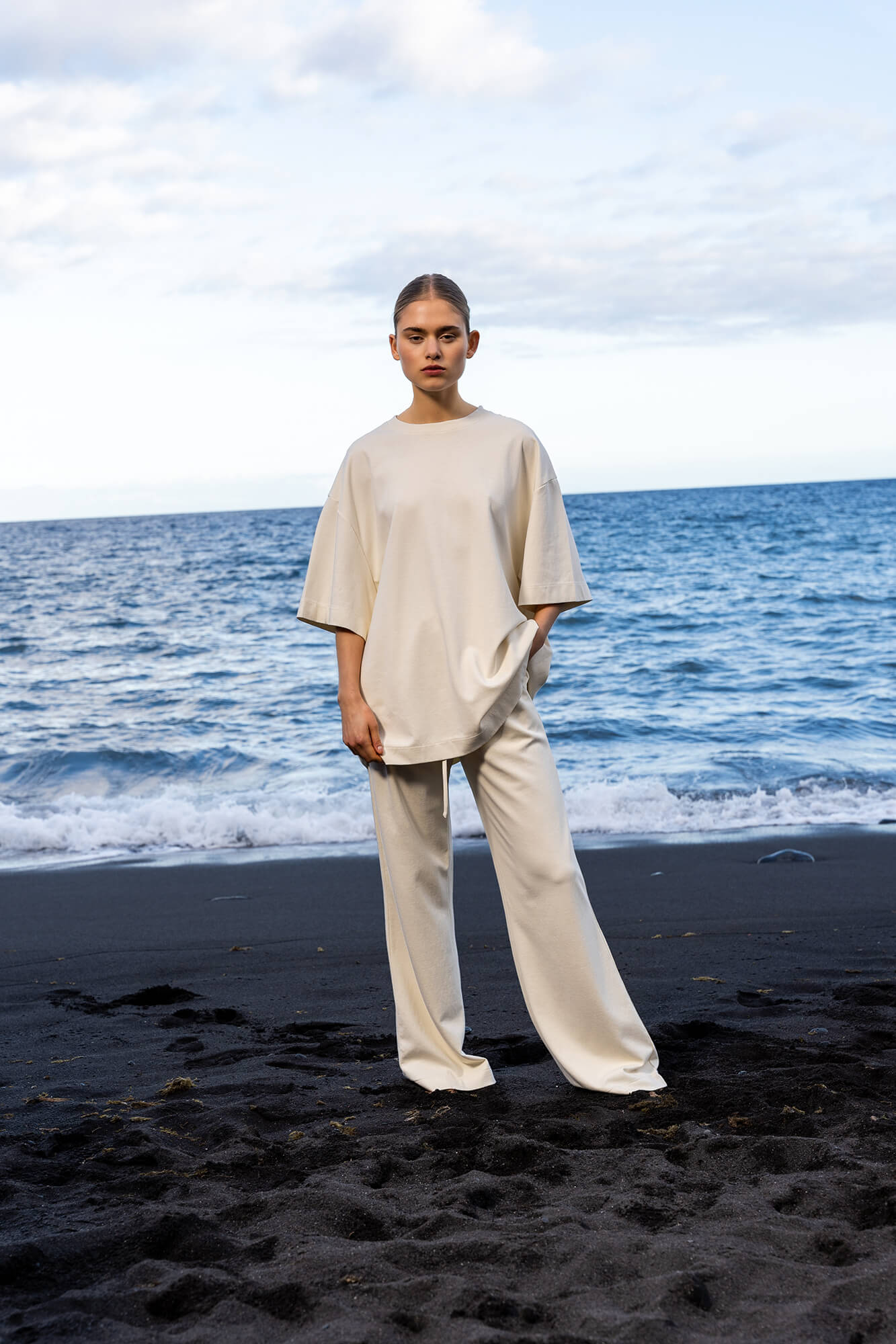 Hose Sue in tofu by VIVAL.STUDIO