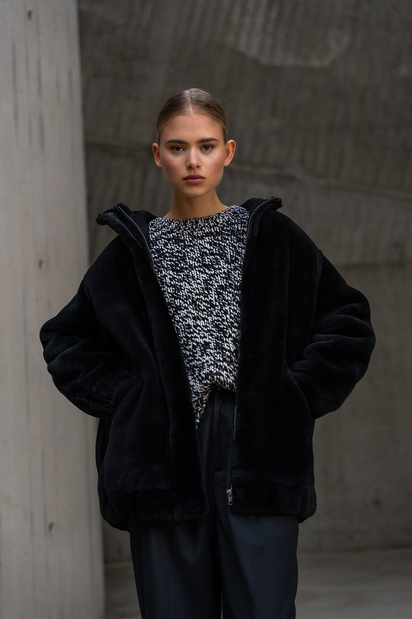 Jacke Shirley in Schwarz by VIVAL.STUDIO