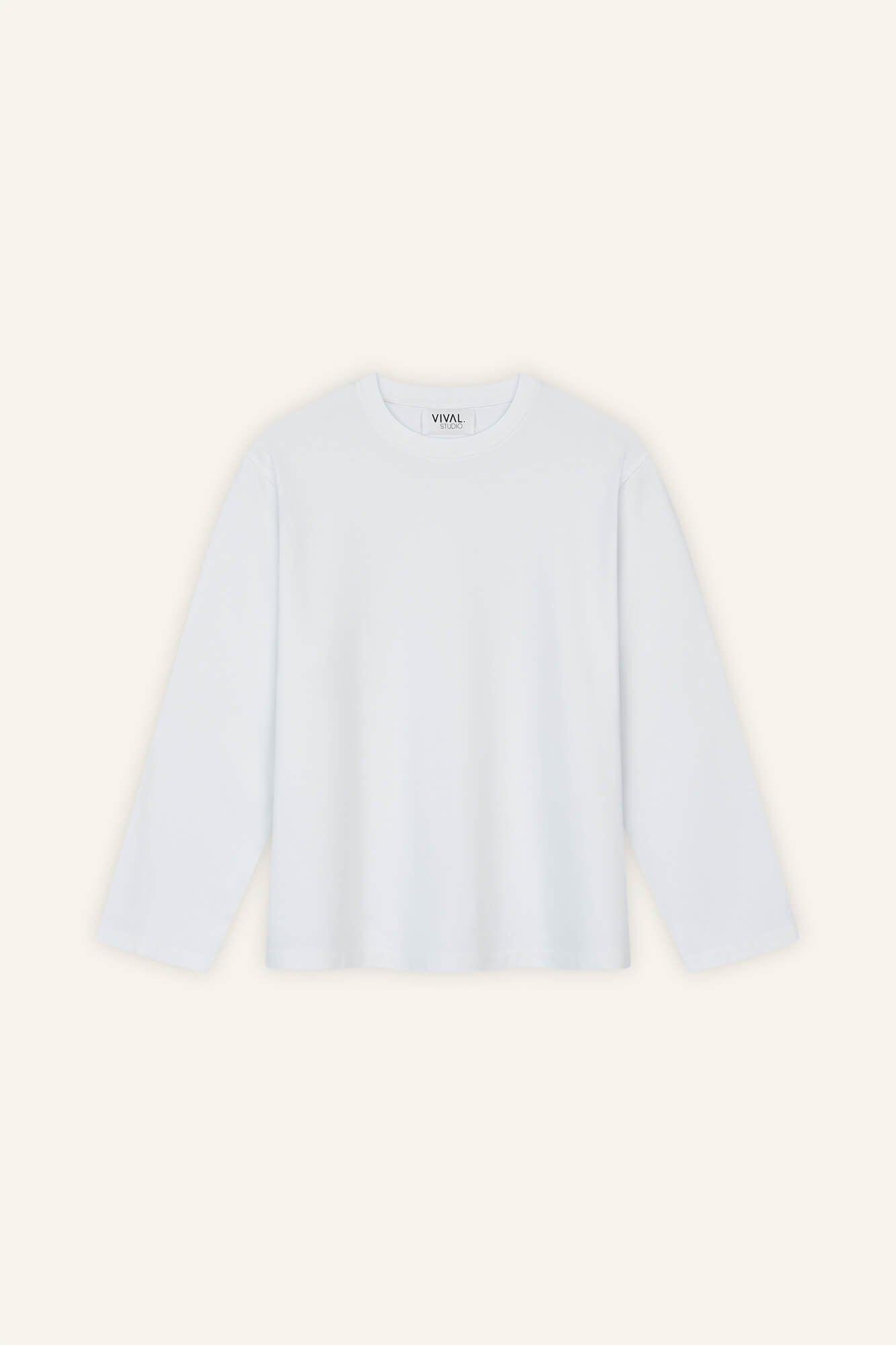 Langarmshirt Lou in Weiß von vorne by VIVAL.STUDIO