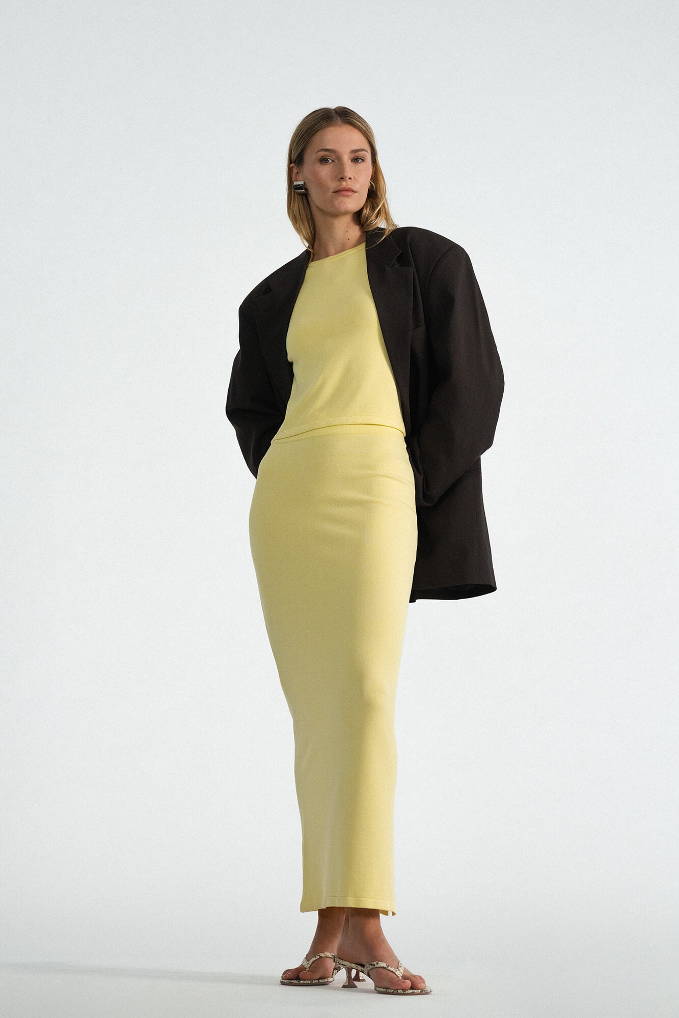 Langarmshirt Rim in Lemon von vorne by VIVAL.STUDIO