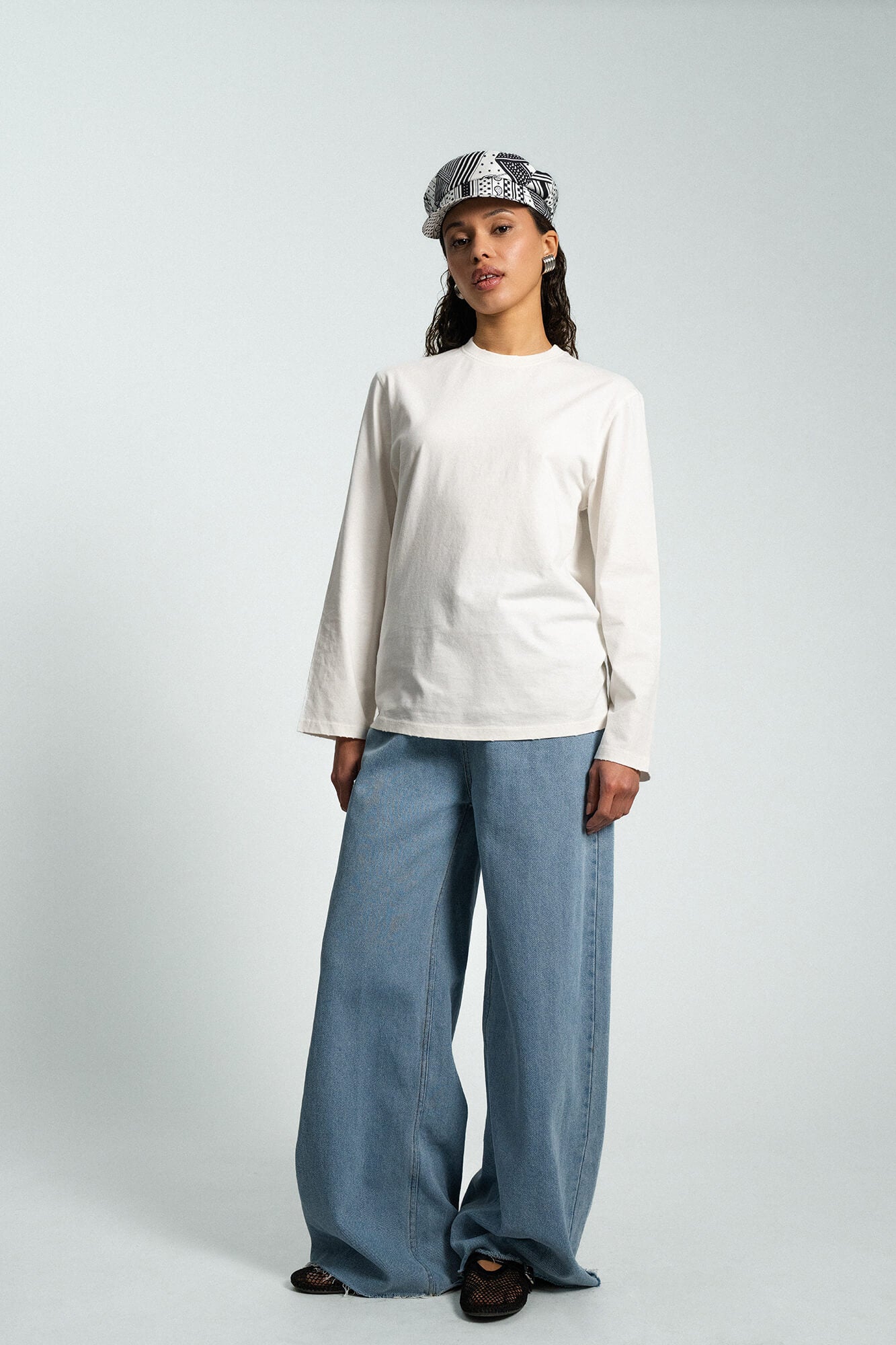 Langarmshit Zoey in Offwhite by VIVAL.STUDIO