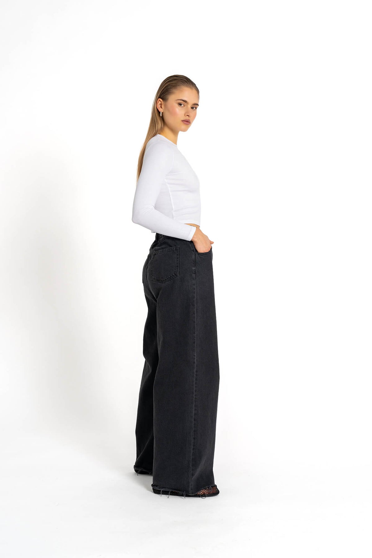 Langarmshirt Mila in weiß by VIVAL,STUDIO