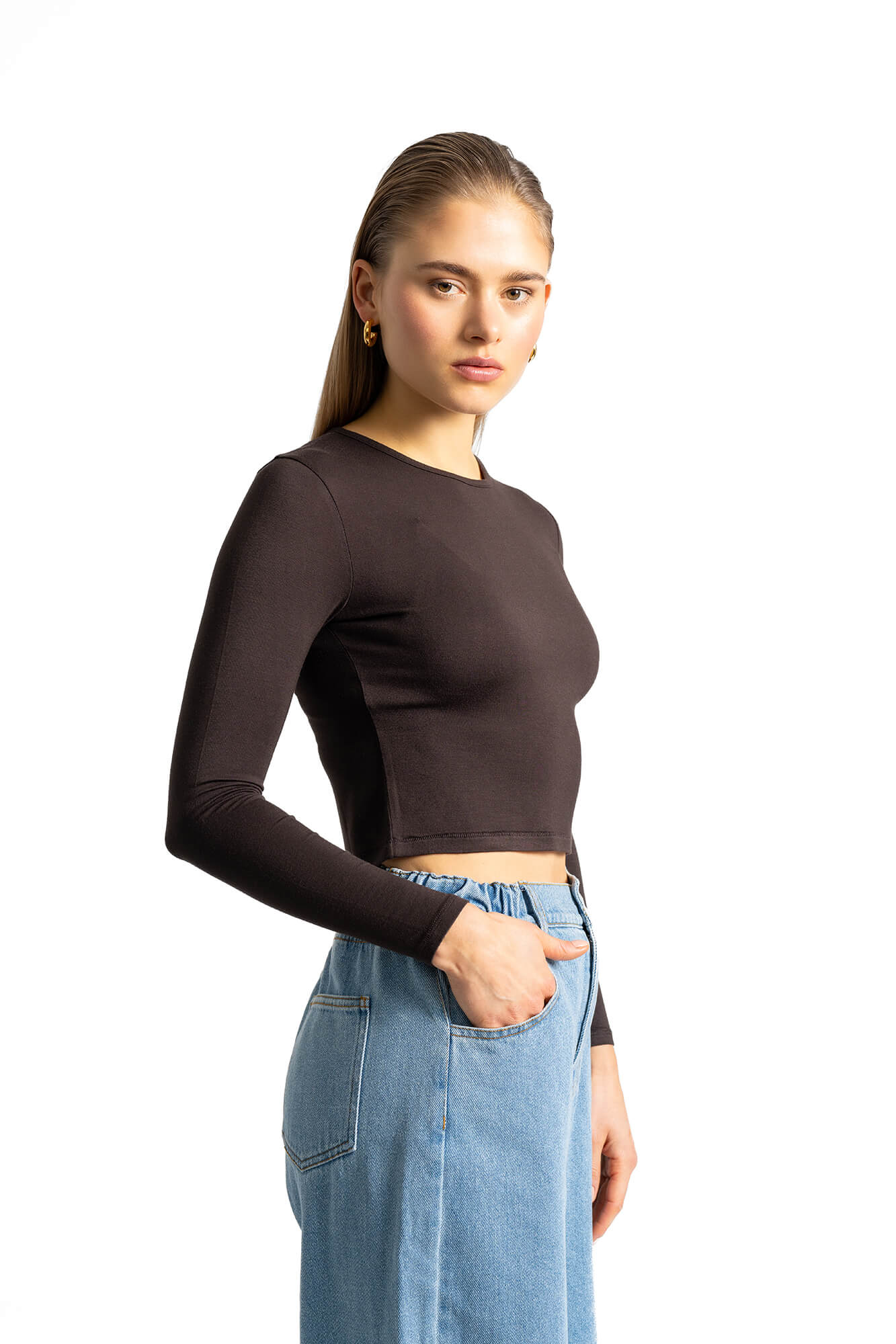 Langarmshirt Mona in dunkelbraun by VIVAL.STUDIO