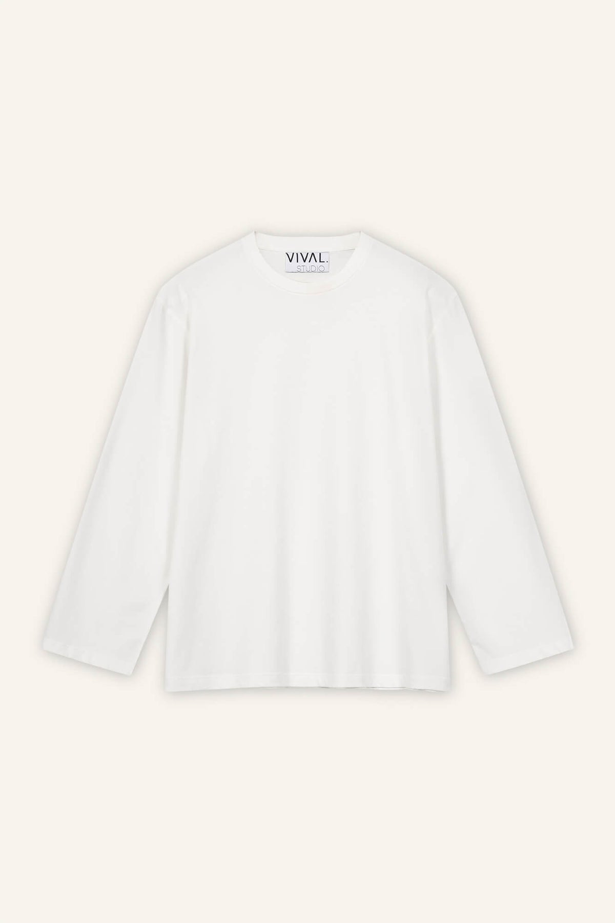 Langarmshit Zoey in Offwhite von vorne by VIVAL.STUDIO