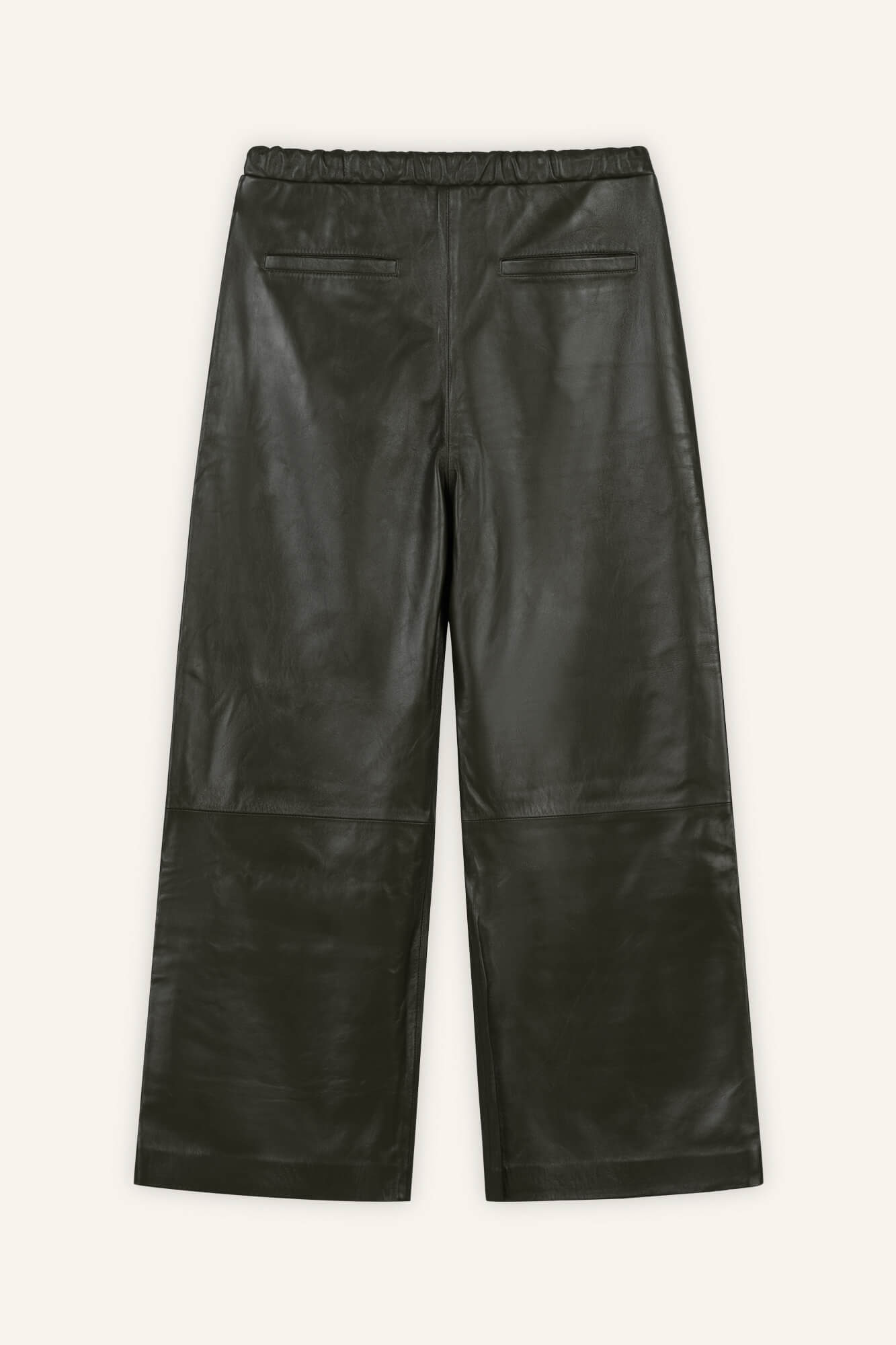 Lederhose Laja in Oliv von hinten by VIVAL.STUDIO