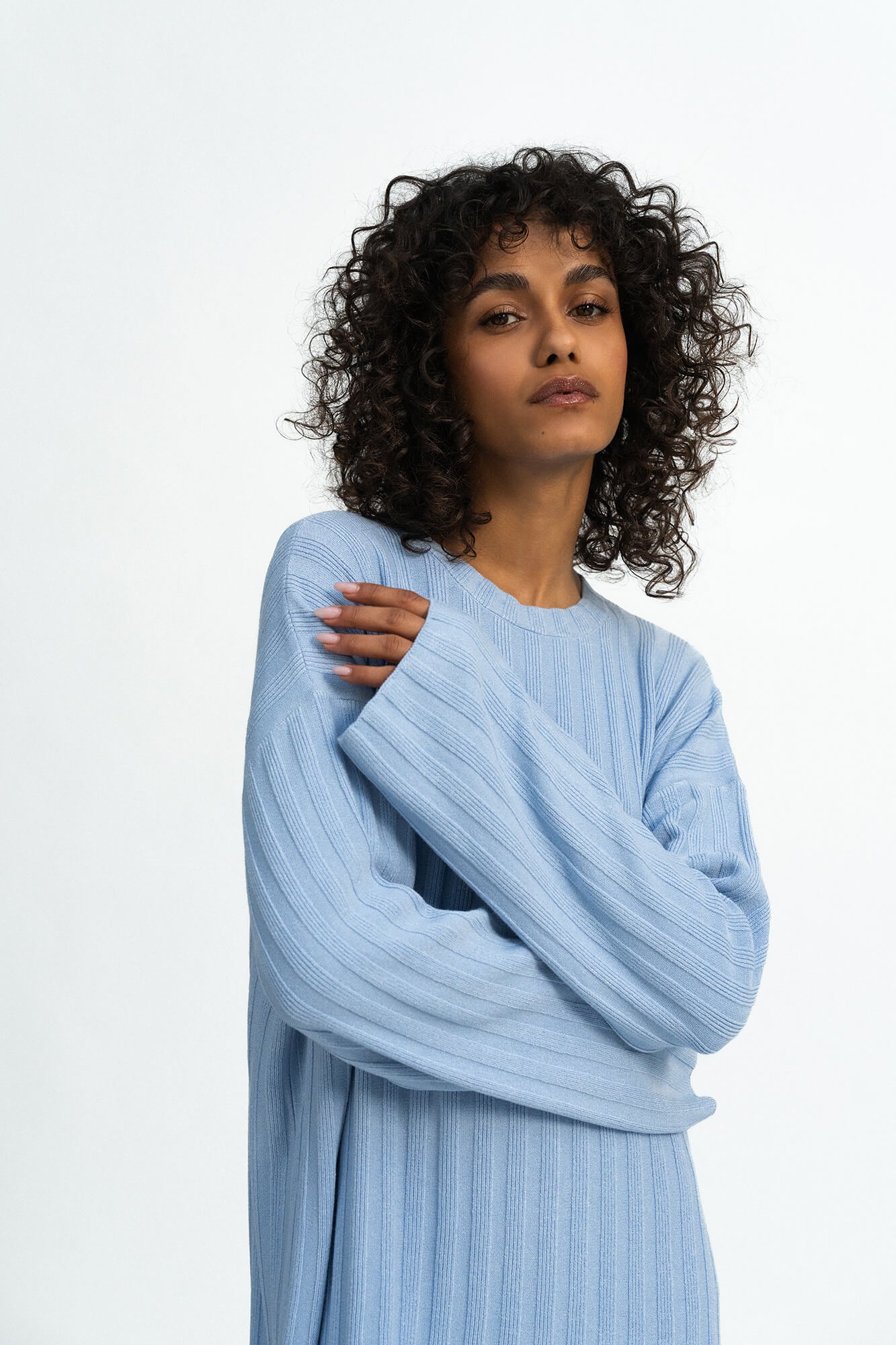 Minikleid Romy in Hellblau von vorne by VIVAL.STUDIO