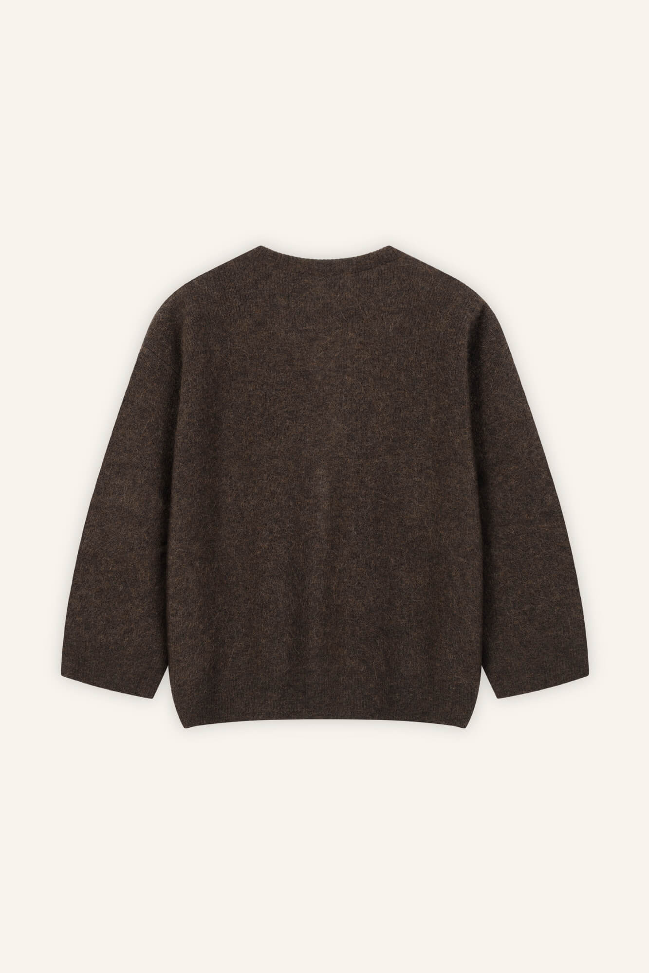 Pullover Eve in Dunkelbraun von hinten by VIVAL.STUDIO