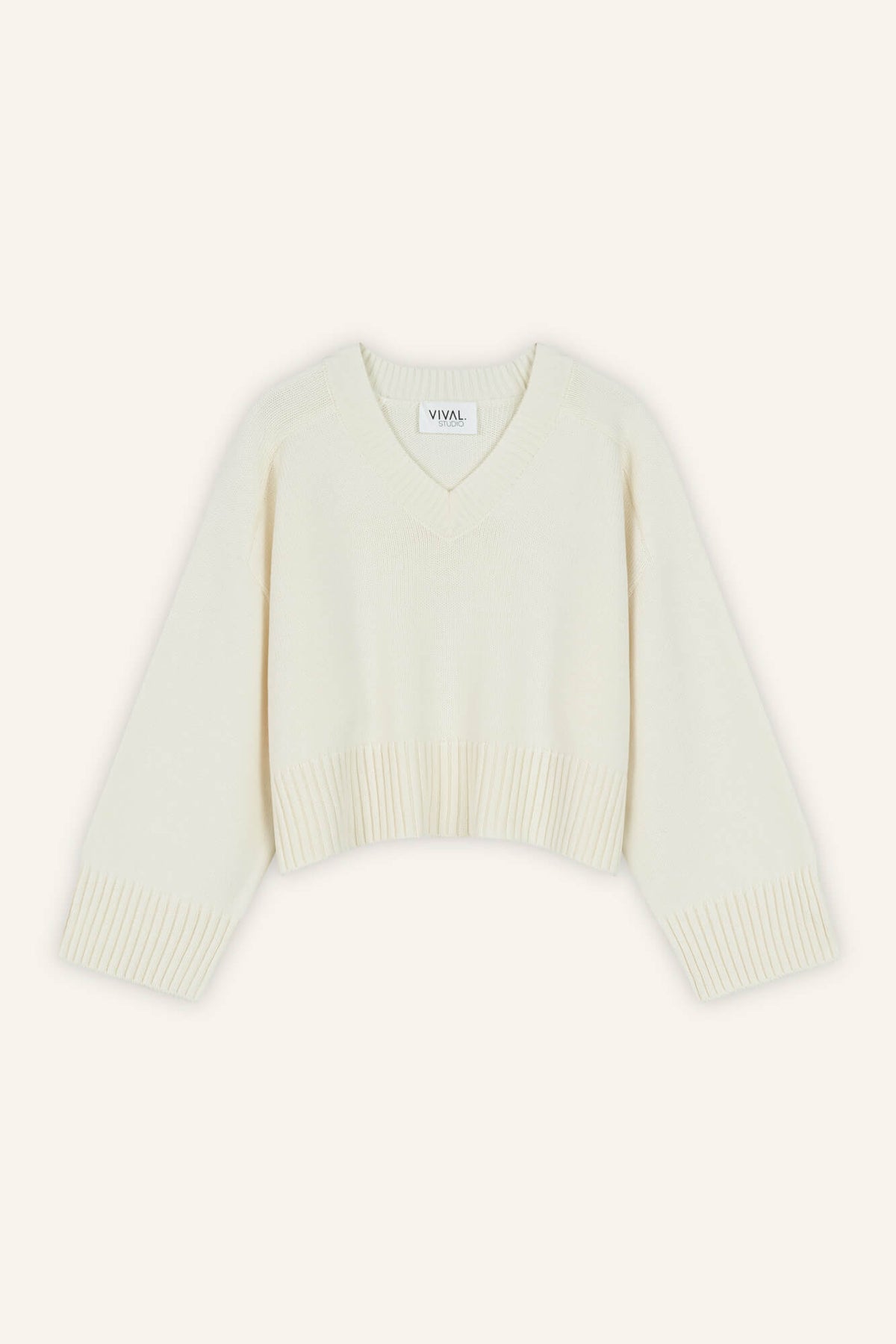 Pullover Liz in Buttermilk von vorne by VIVAL.STUDIO