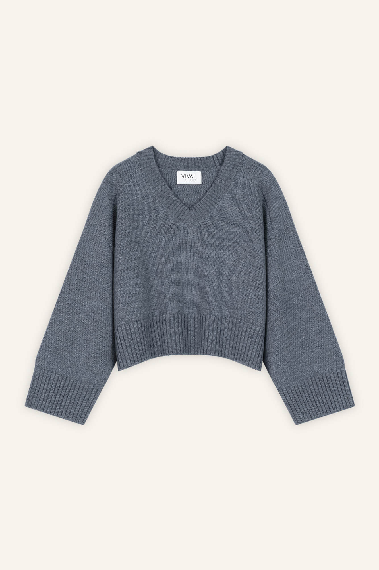 Pullover Liz in Grau Melange von vorne by VIVAL.STUDIO