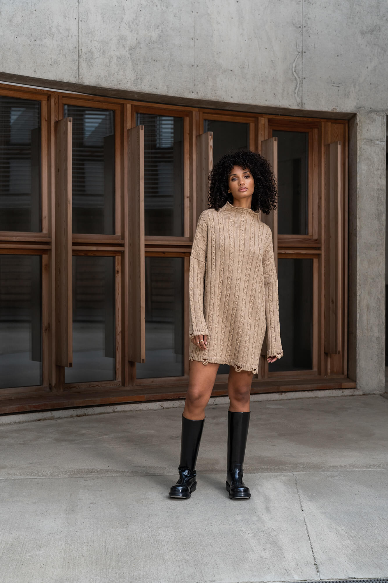 Pullover Josie in Camel by VIVAL.STUDIO