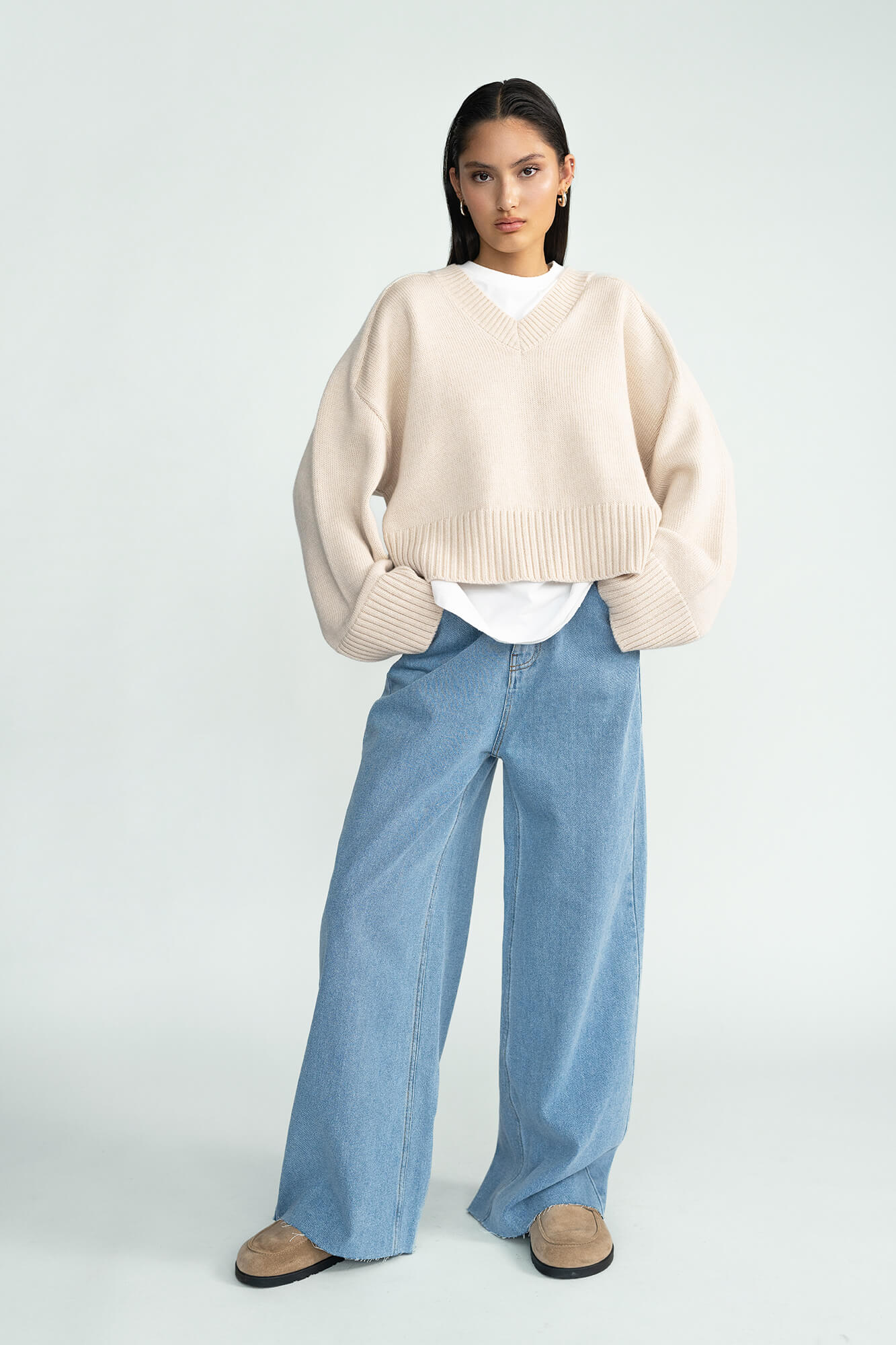 Pullover Liz in hellbeige melange von vorne by VIVAL.STUDIO