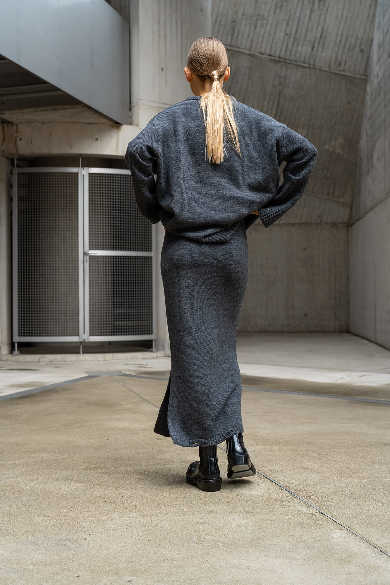 Rock Lola in anthrazit by VIVAL.STUDIO