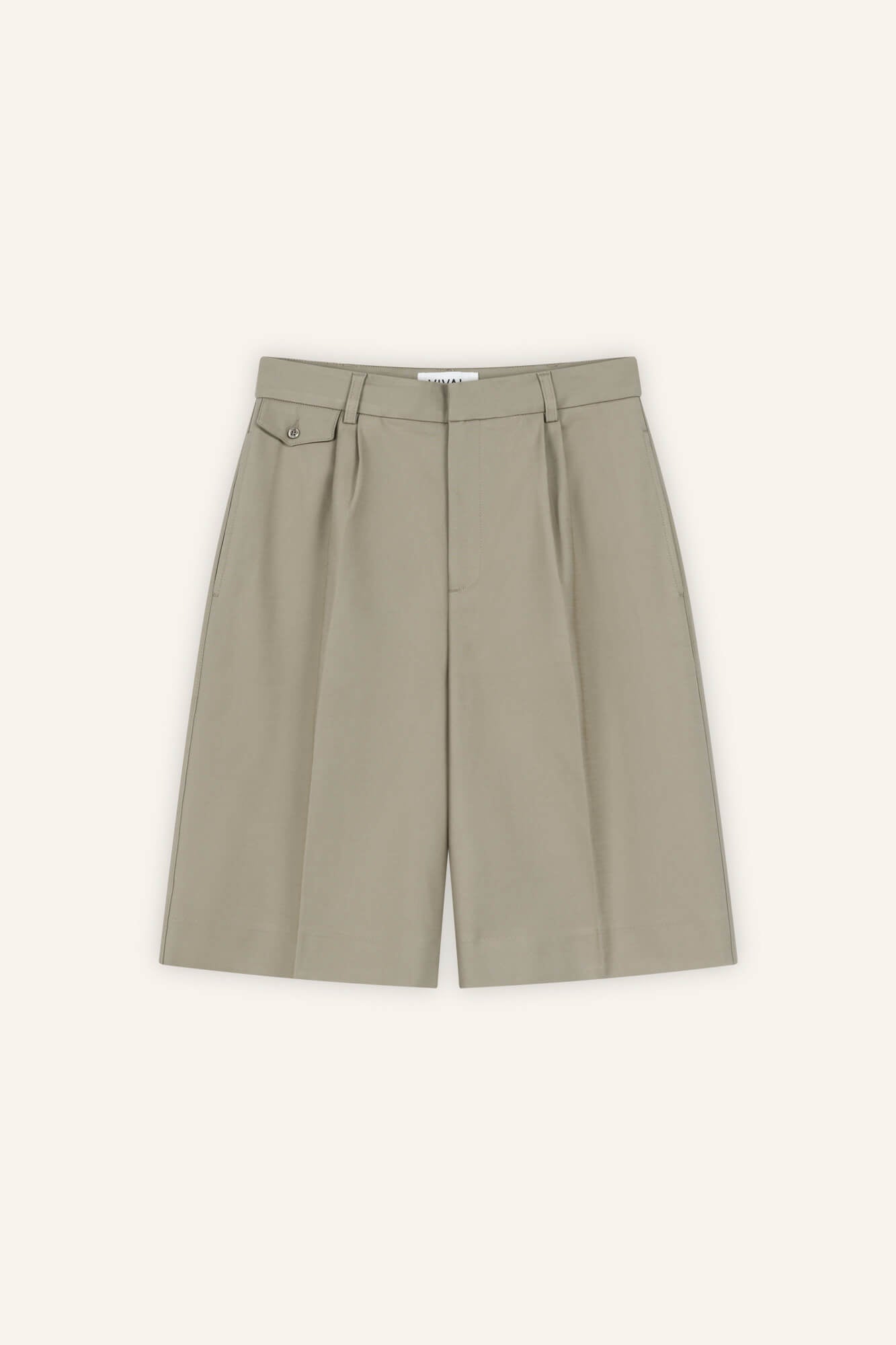 Shorts Alba in Sandstone von vorne by VIVAL.STUDIO