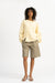 Shorts Alba in Sandstone von vorne by VIVAL.STUDIO
