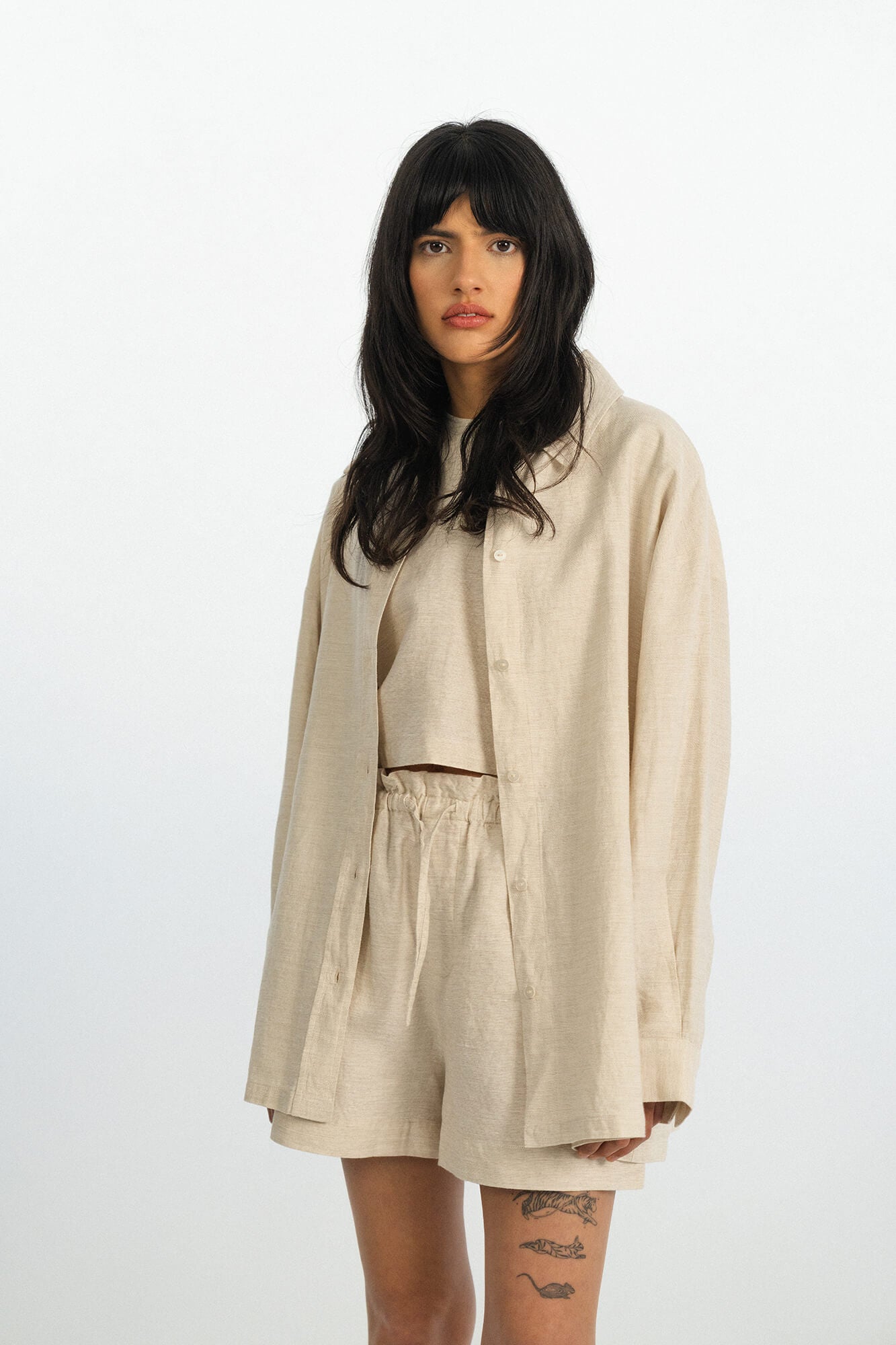 Shorts Linn in Oatmeal von vorne by VIVAL.STUDIO