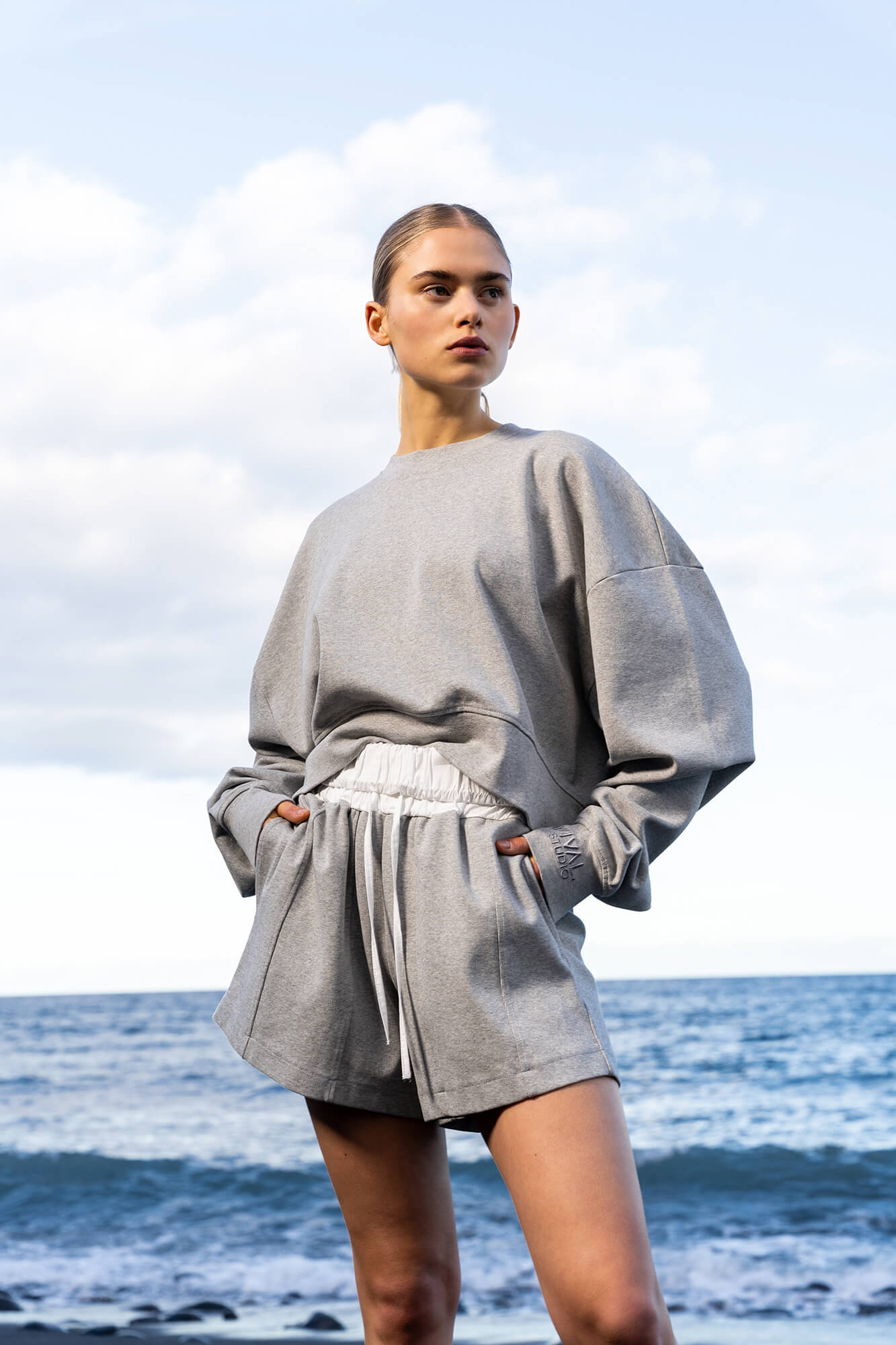 Shorts Gray in grau-melange by VIVAL.STUDIO