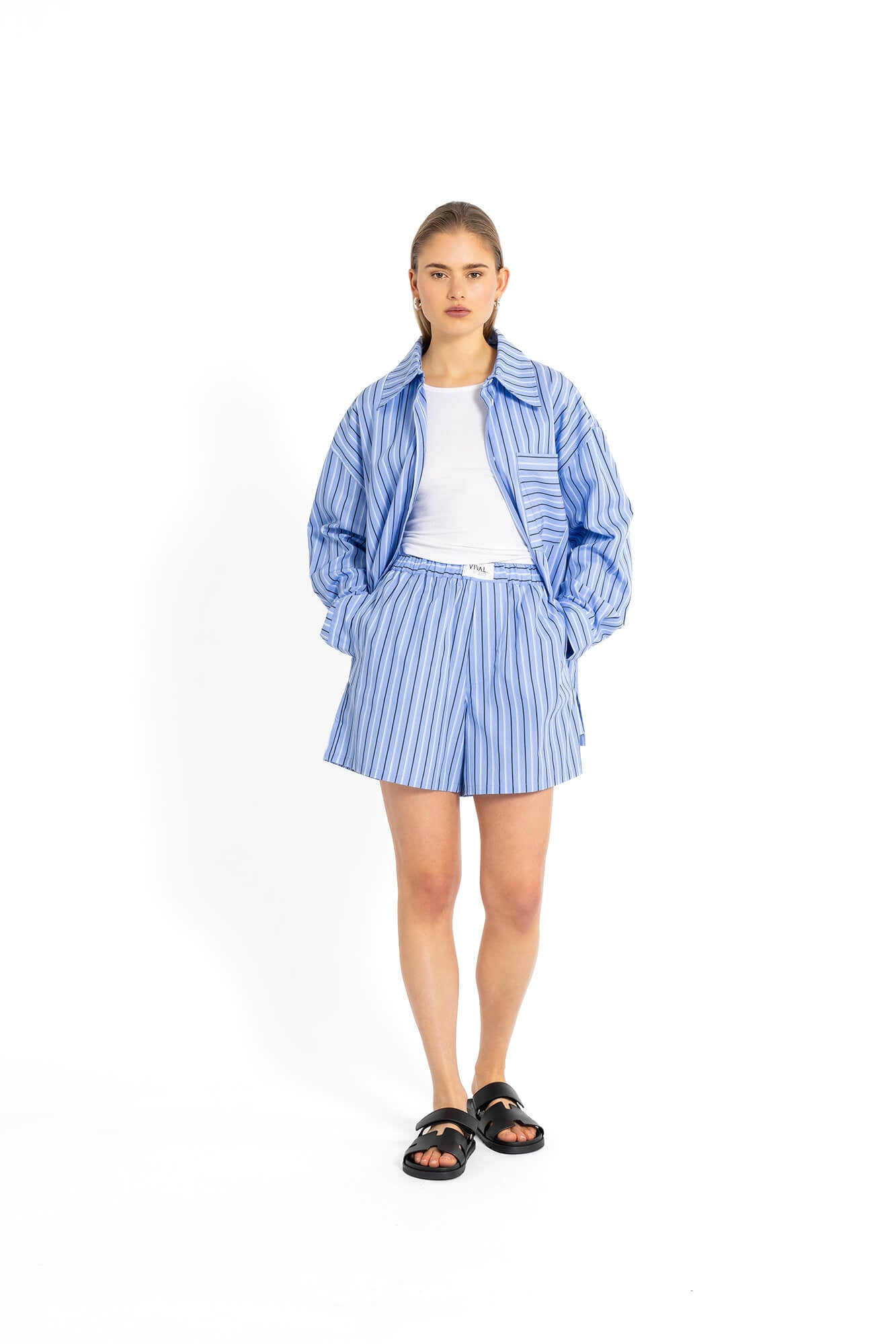 Shorts Vio in Blau by VIVAL.STUDIO