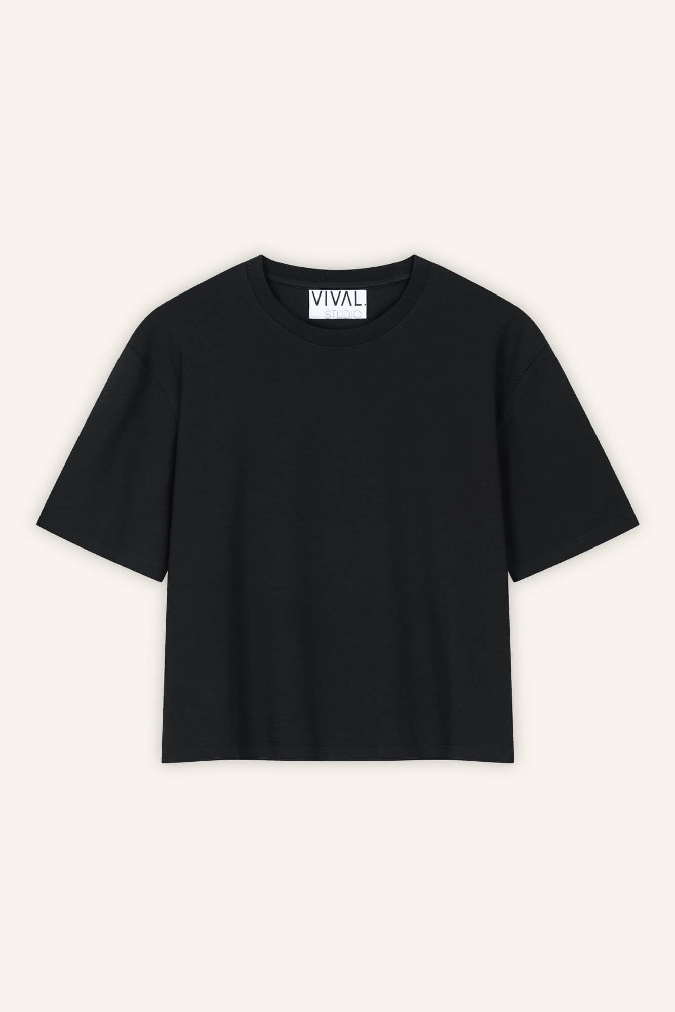 T-Shirt Lou in Schwarz von vorne by VIVAL.STUDIO