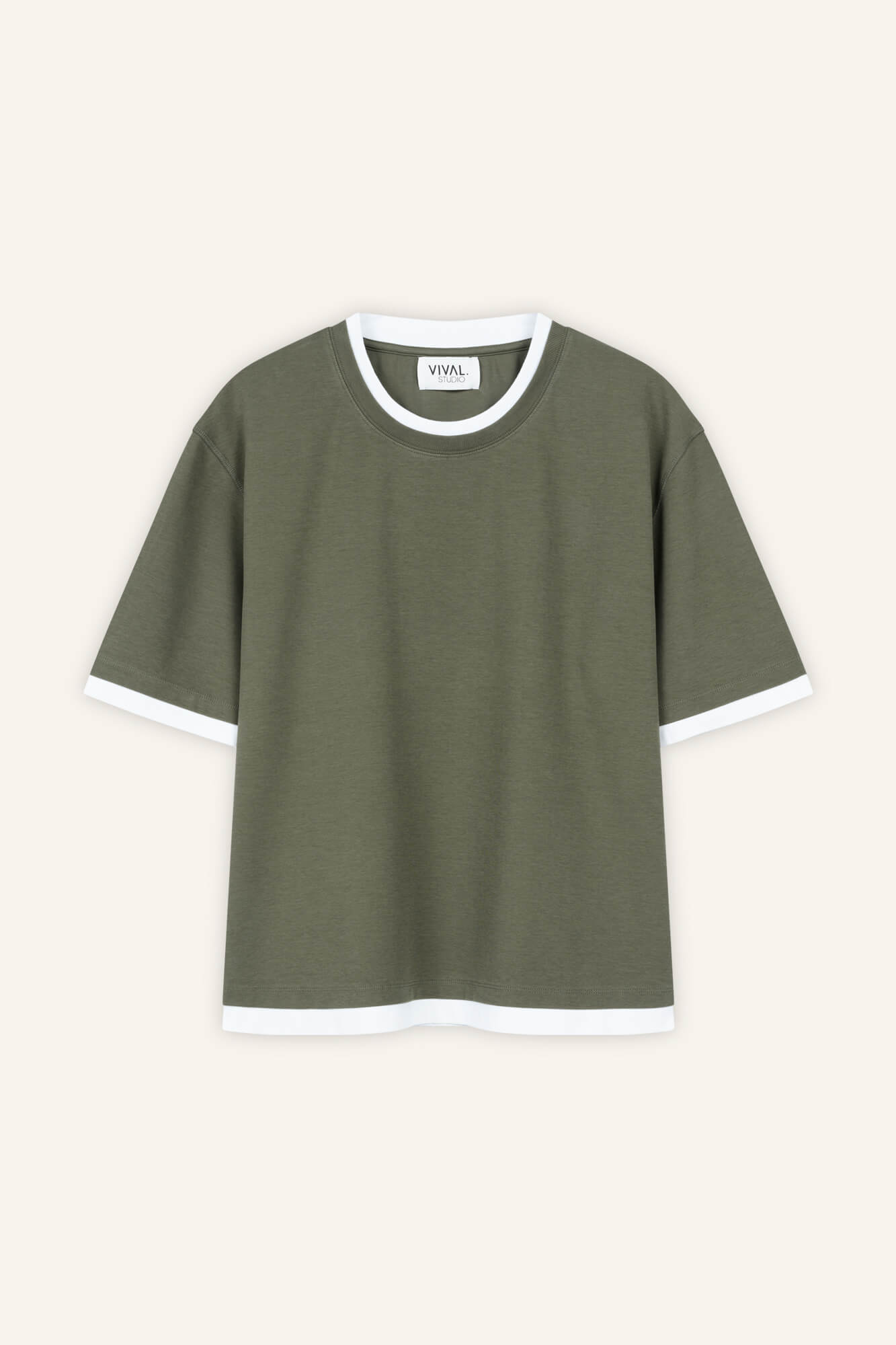 T-Shirt Loui in Oliv von vorne by VIVAL.STUDIO