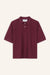 T-Shirt mit Polokragen Pat in Burgundy von vorne by VIVAL.STUDIO