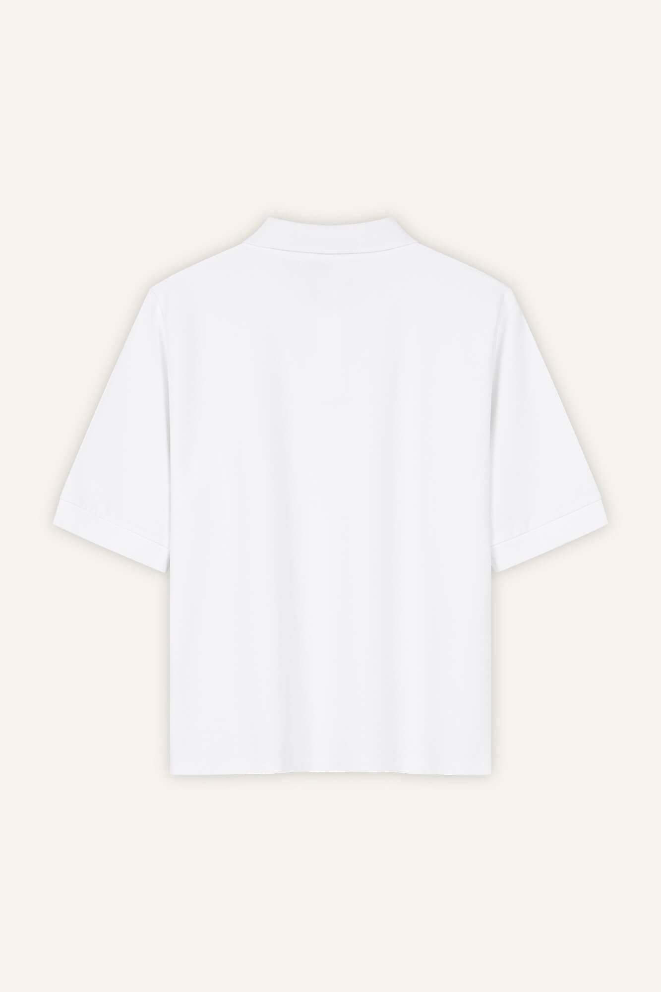 T-Shirt mit Polokragen Pat in Weiß von hinten by VIVAL.STUDIO