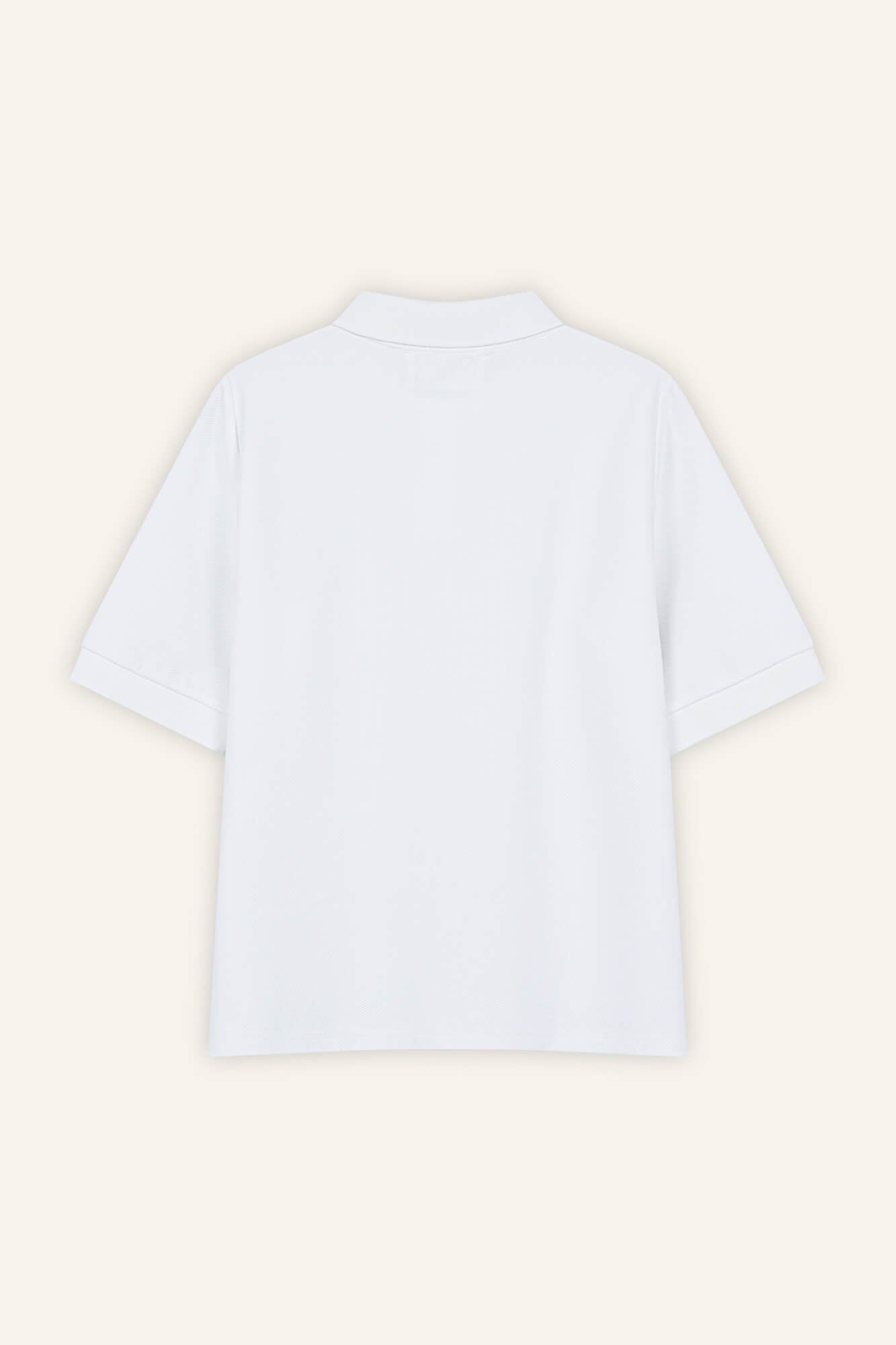 T-Shirt mit Polokragen Pat in Weiss von hinten by VIVAL.STUDIO