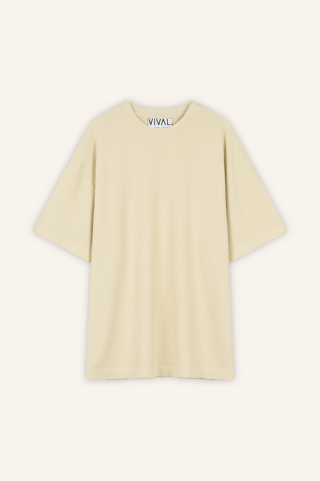 T-Shirt Skye in Butter von vorne by VIVAL.STUDIO