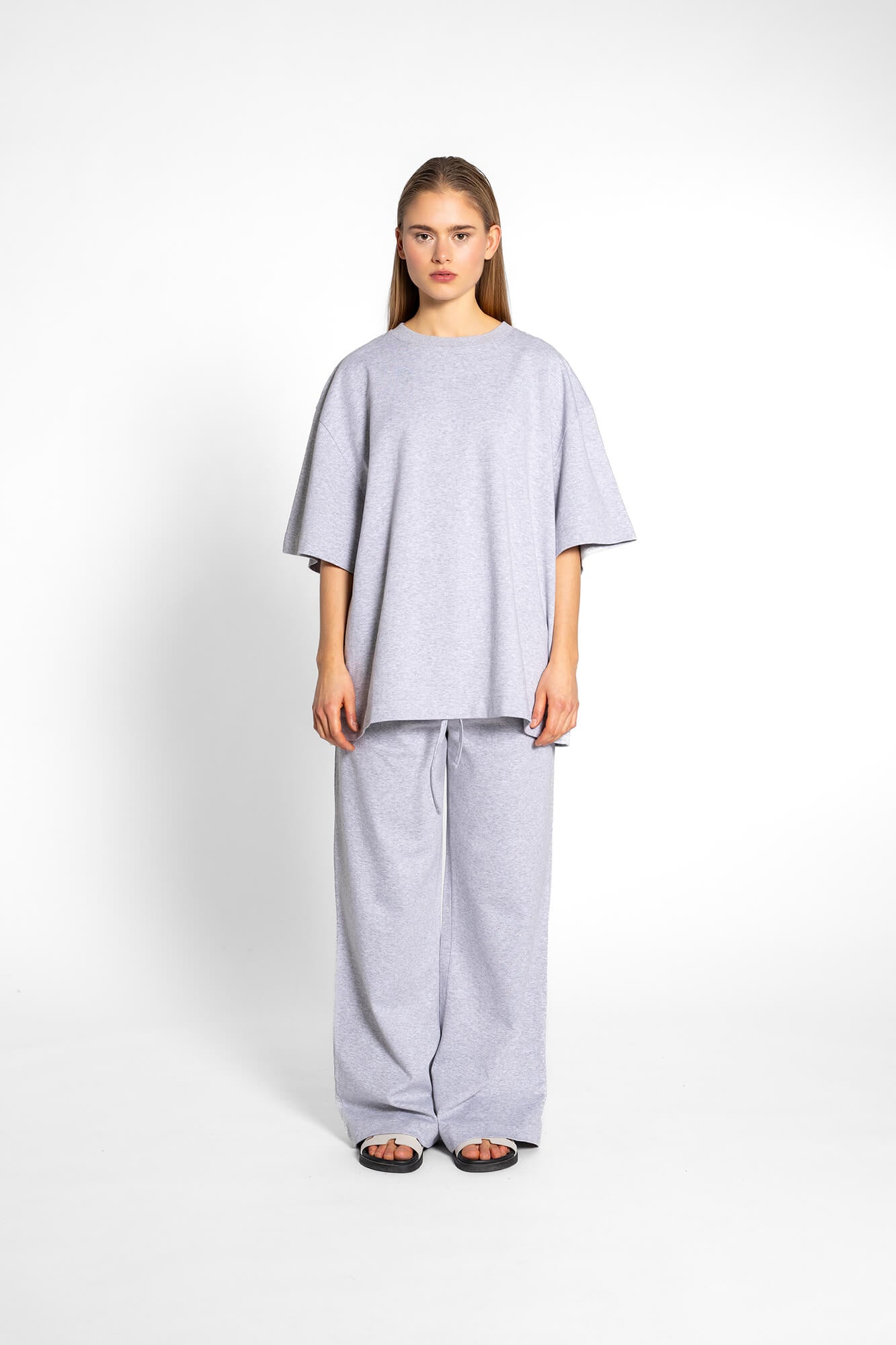  T-Shirt Sue in Hellgrau Melange by VIVAL.STUDIO