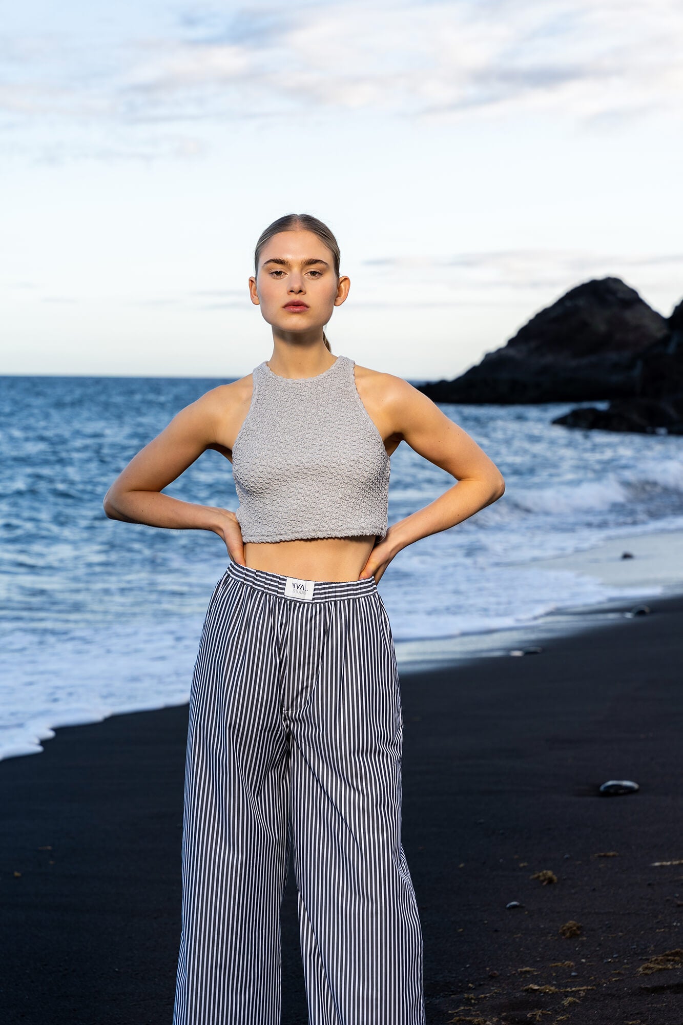 Tank-Top Jane in grau by VIVAL.STUDIO