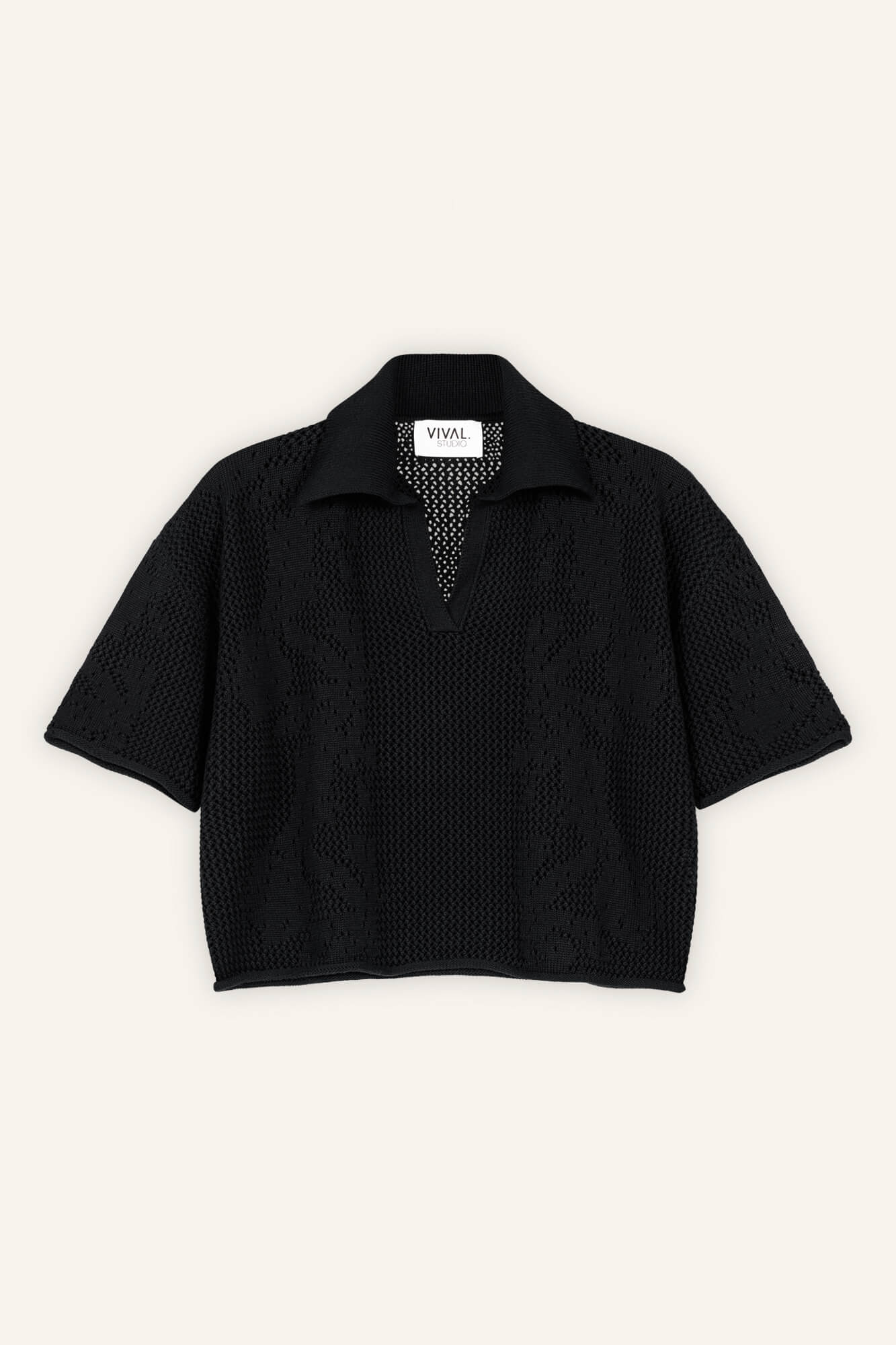 Top Clea in Schwarz von vorne by VIVAL.STUDIO