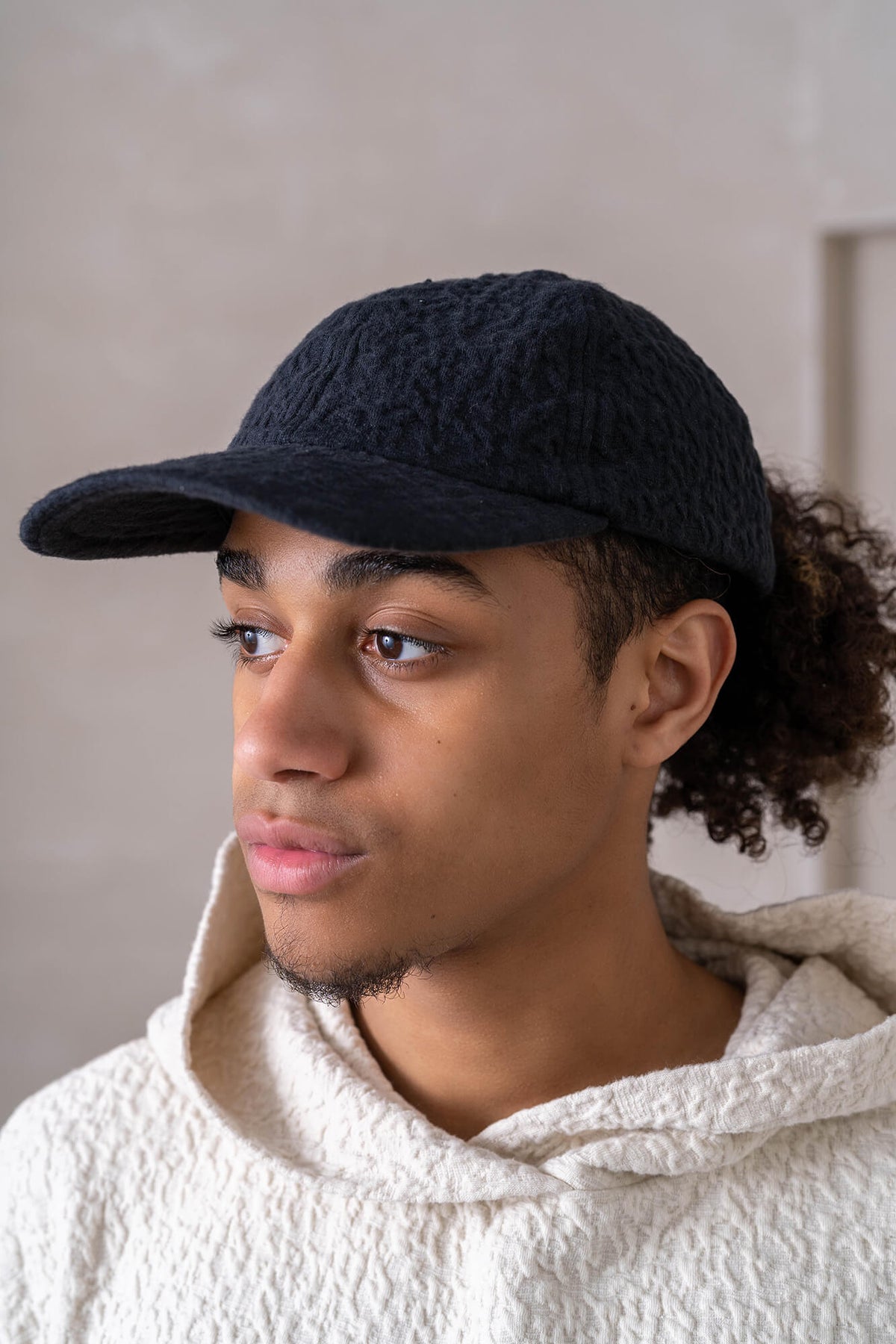 Cap Popcorn in schwarz by VIVAL.STUDIO