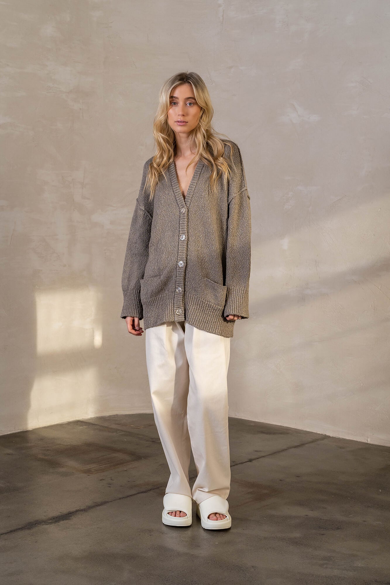 Cardigan June in khaki by VIVAL.STUDIO