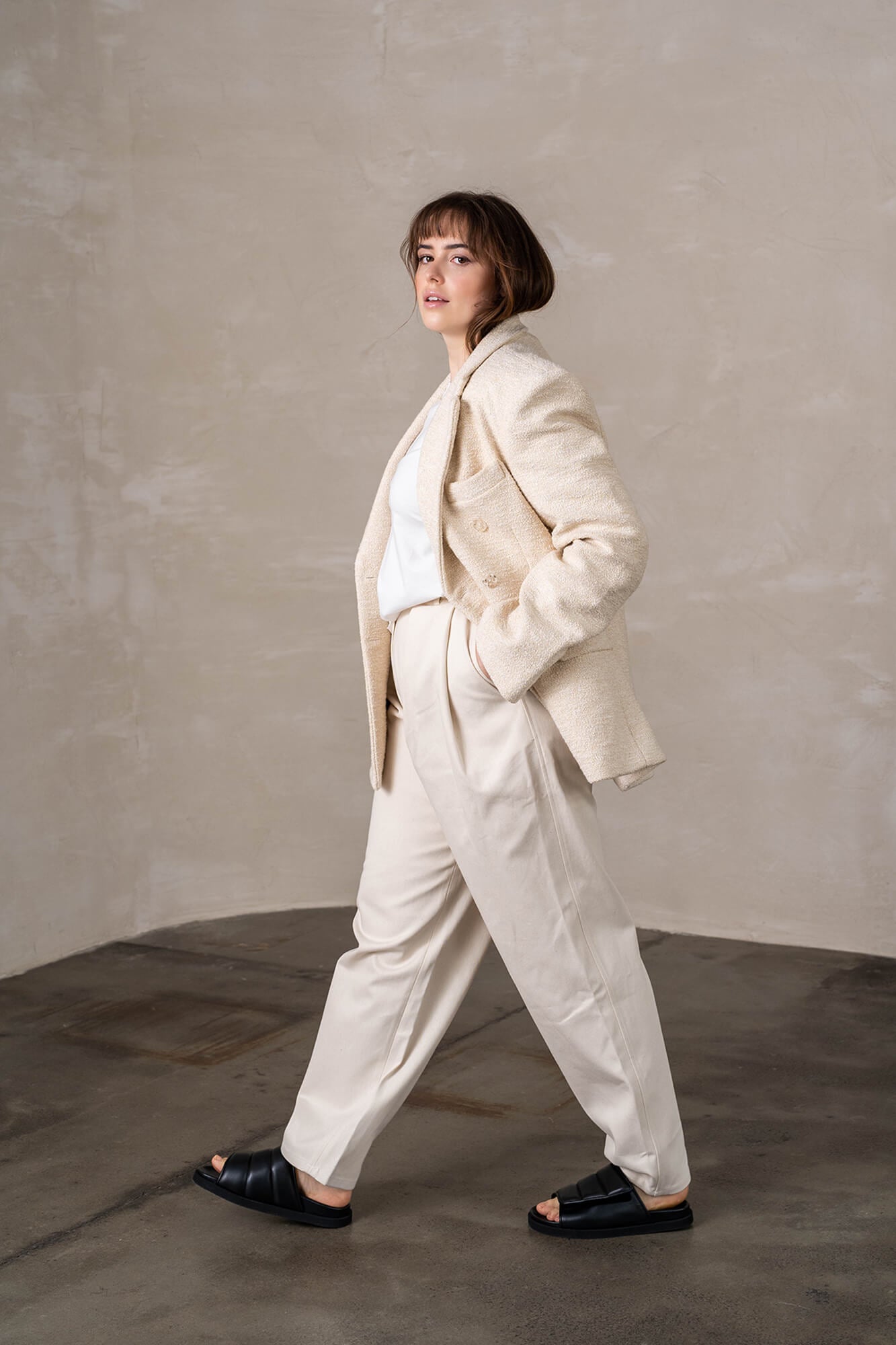 Hose Ava in sand by VIVAL.STUDIO