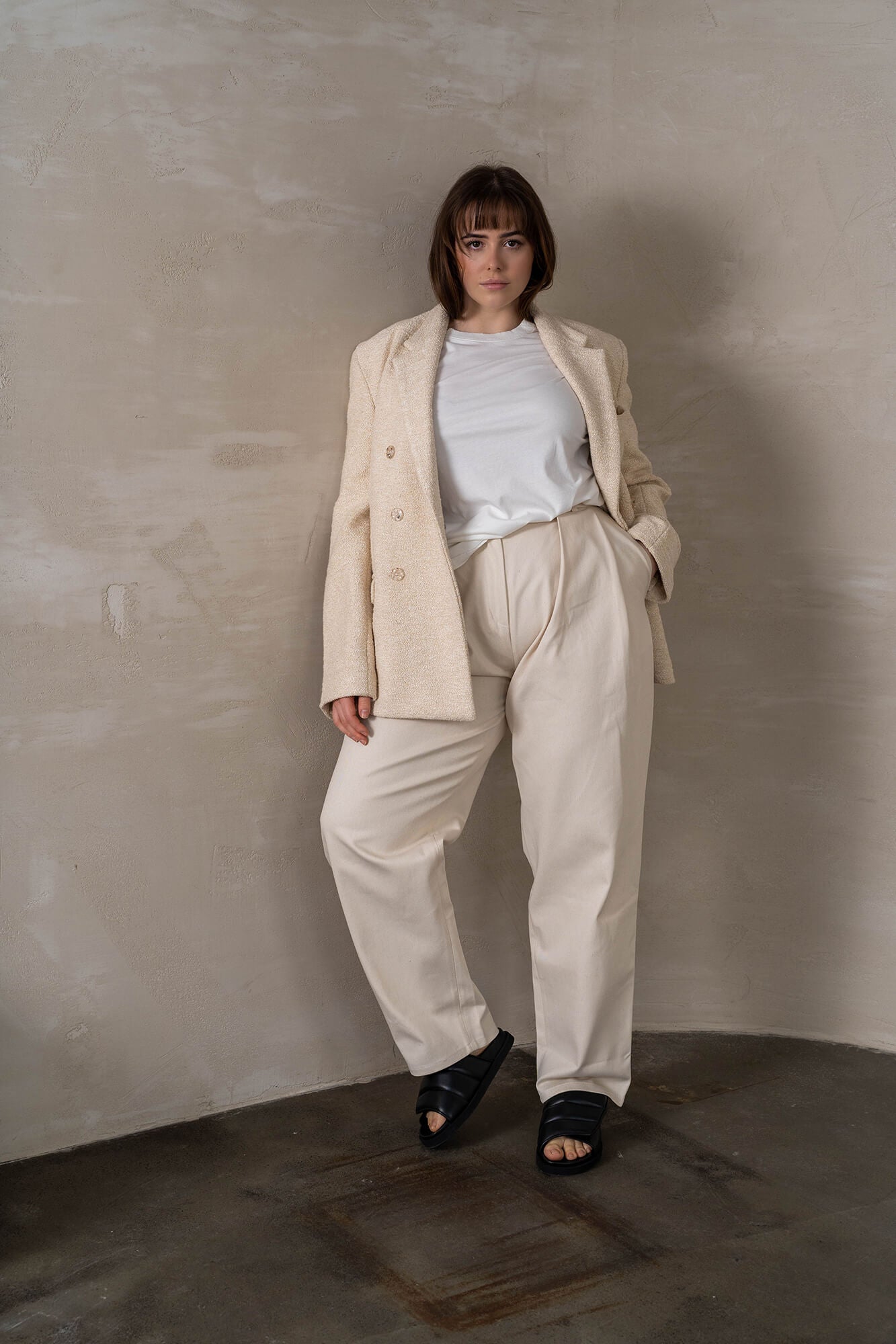 Hose Ava in sand by VIVAL.STUDIO