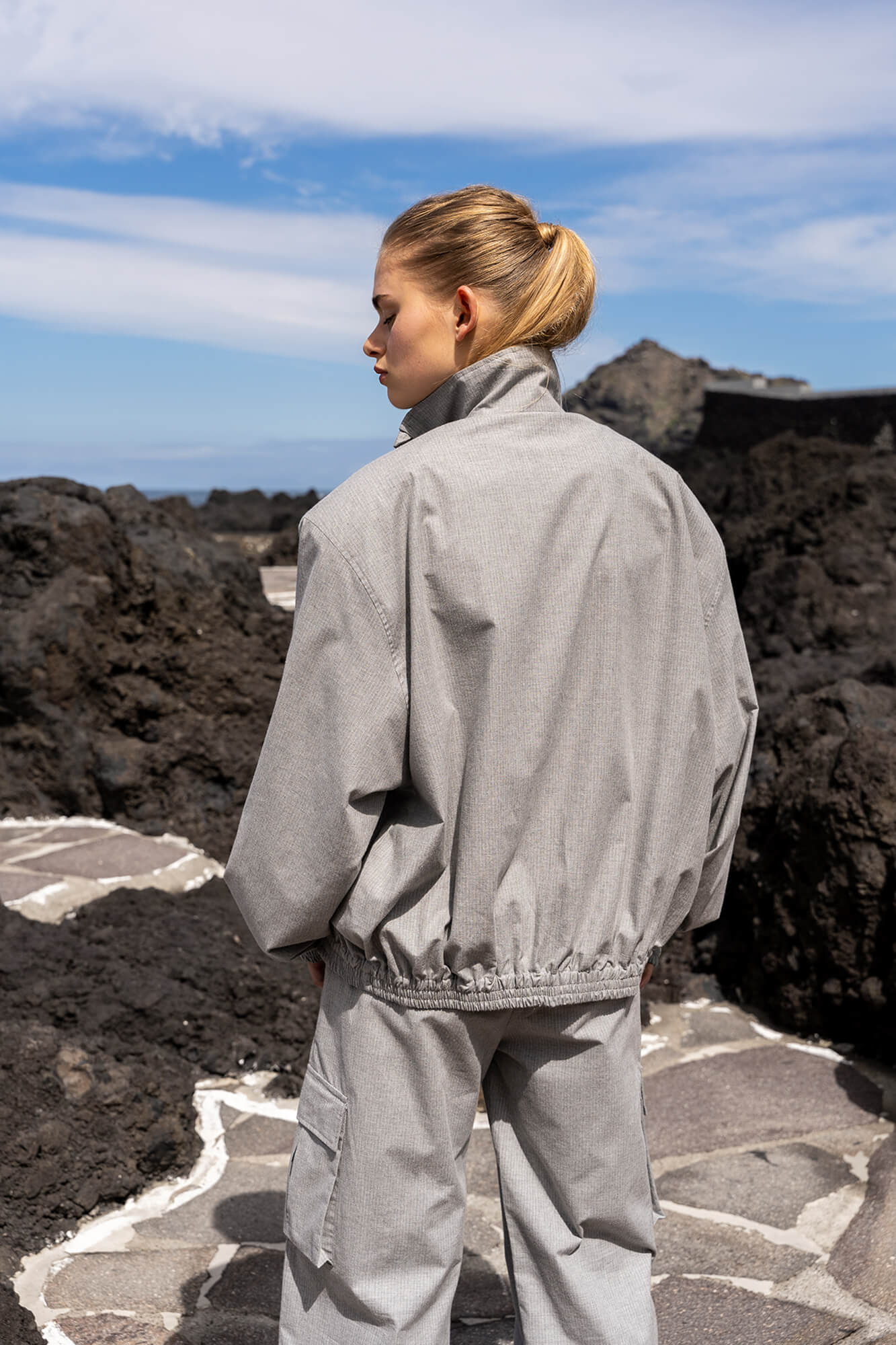 Jacke Kai in hellgrau by VIVAL.STUDIO