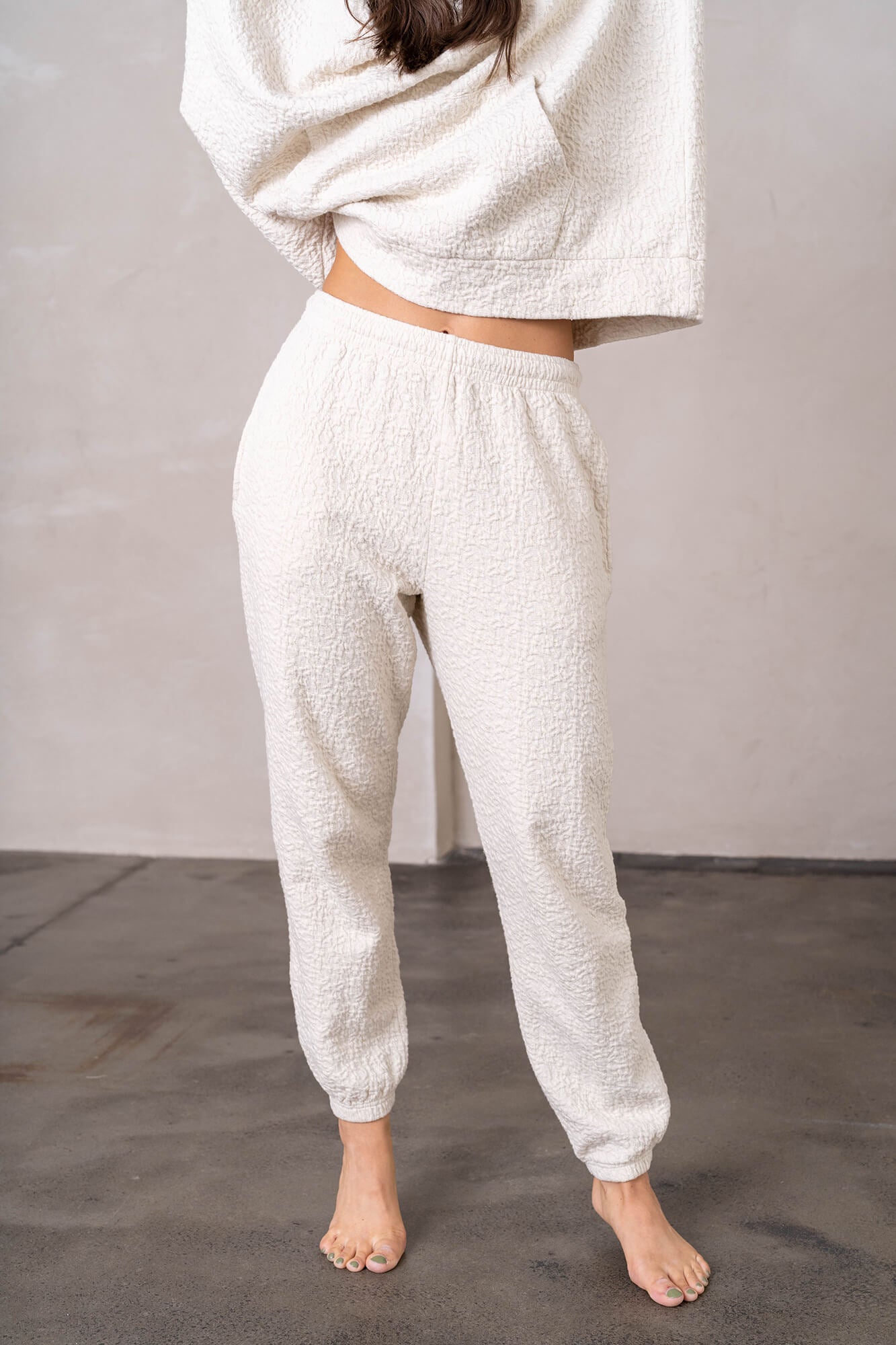 Jogginghose Popcorn in beige by VIVAL.STUDIO