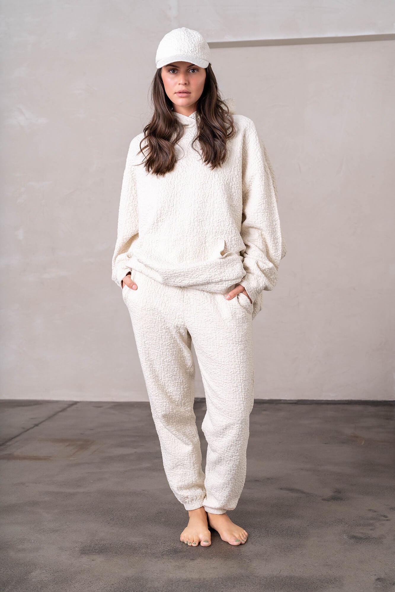 Jogginghose Popcorn in beige by VIVAL.STUDIO