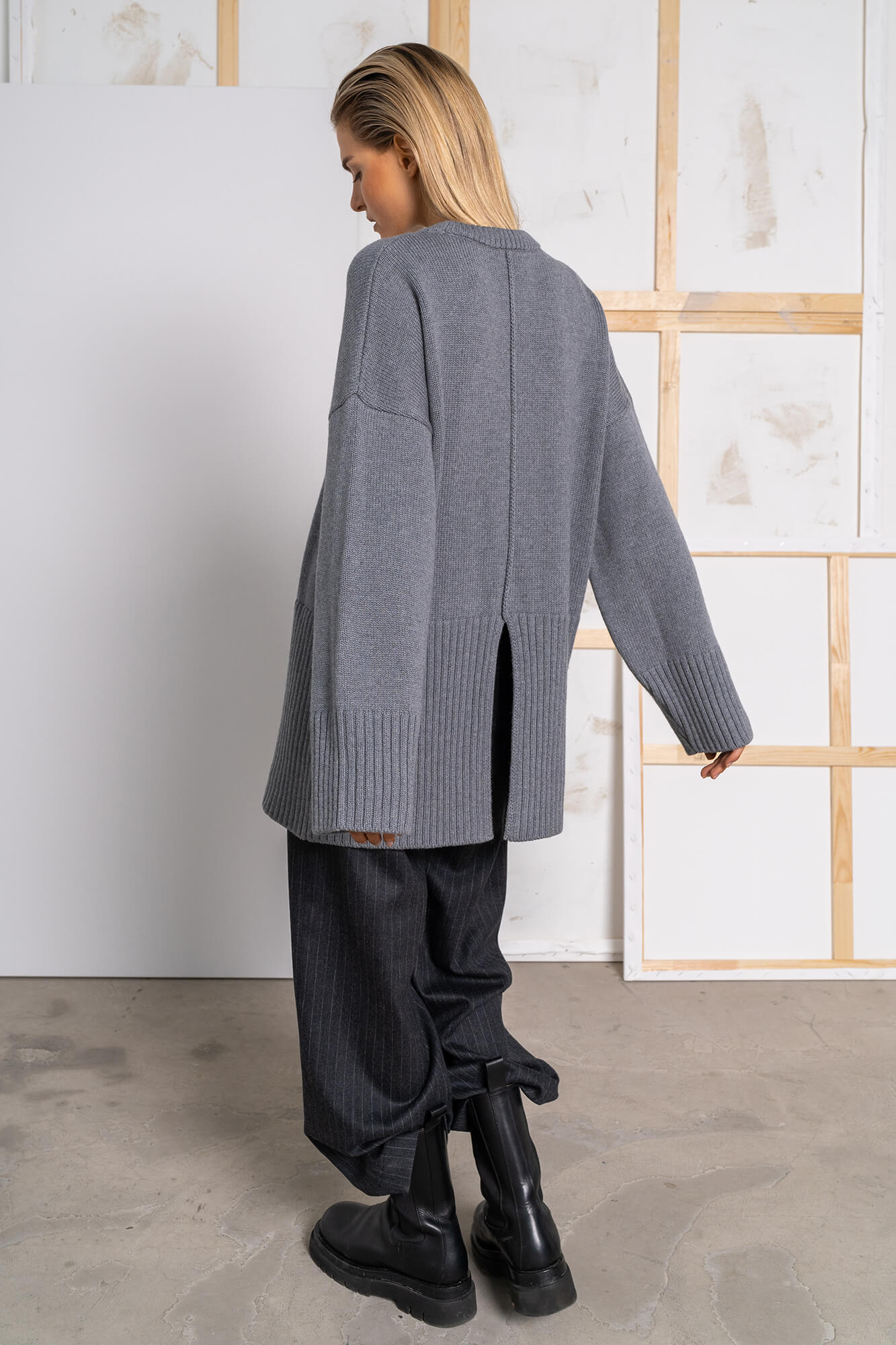 Pullover Cleo in grau by VIVAL.STUDIO