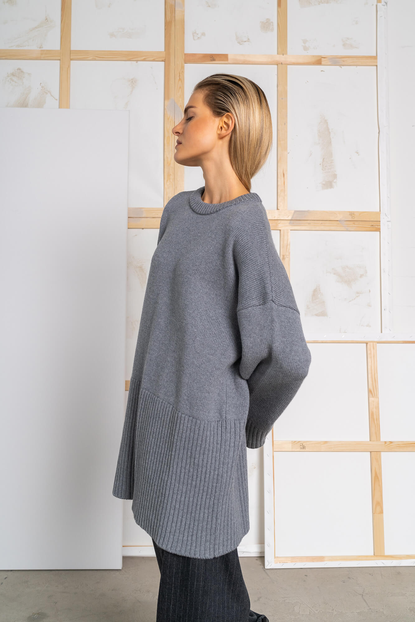 Pullover Cleo in grau by VIVAL.STUDIO